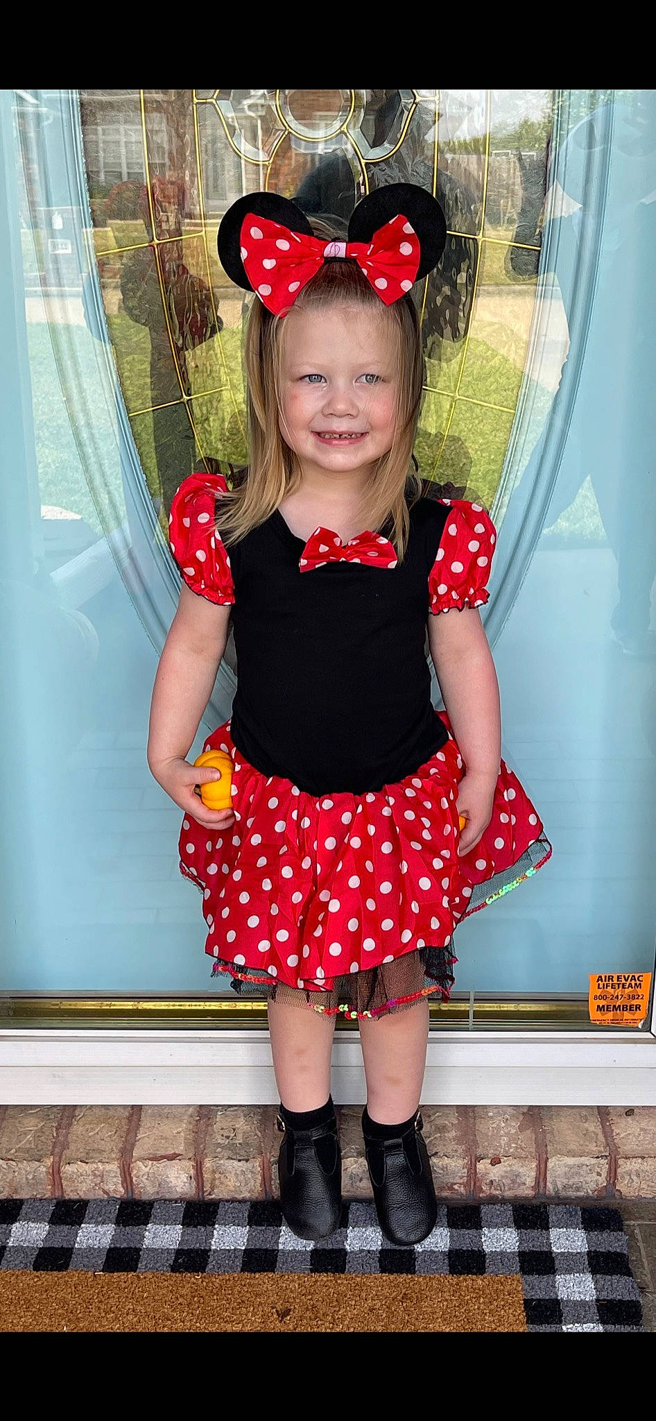 Raylin is registered to the contest to win money with this photo: baby_toddler_clothing, clothing, face, goggles, happy, human_body, joy, knee, magenta, person, photograph, pink, red, shorts, sleeve, smile, textile, thigh, toddler, trunk