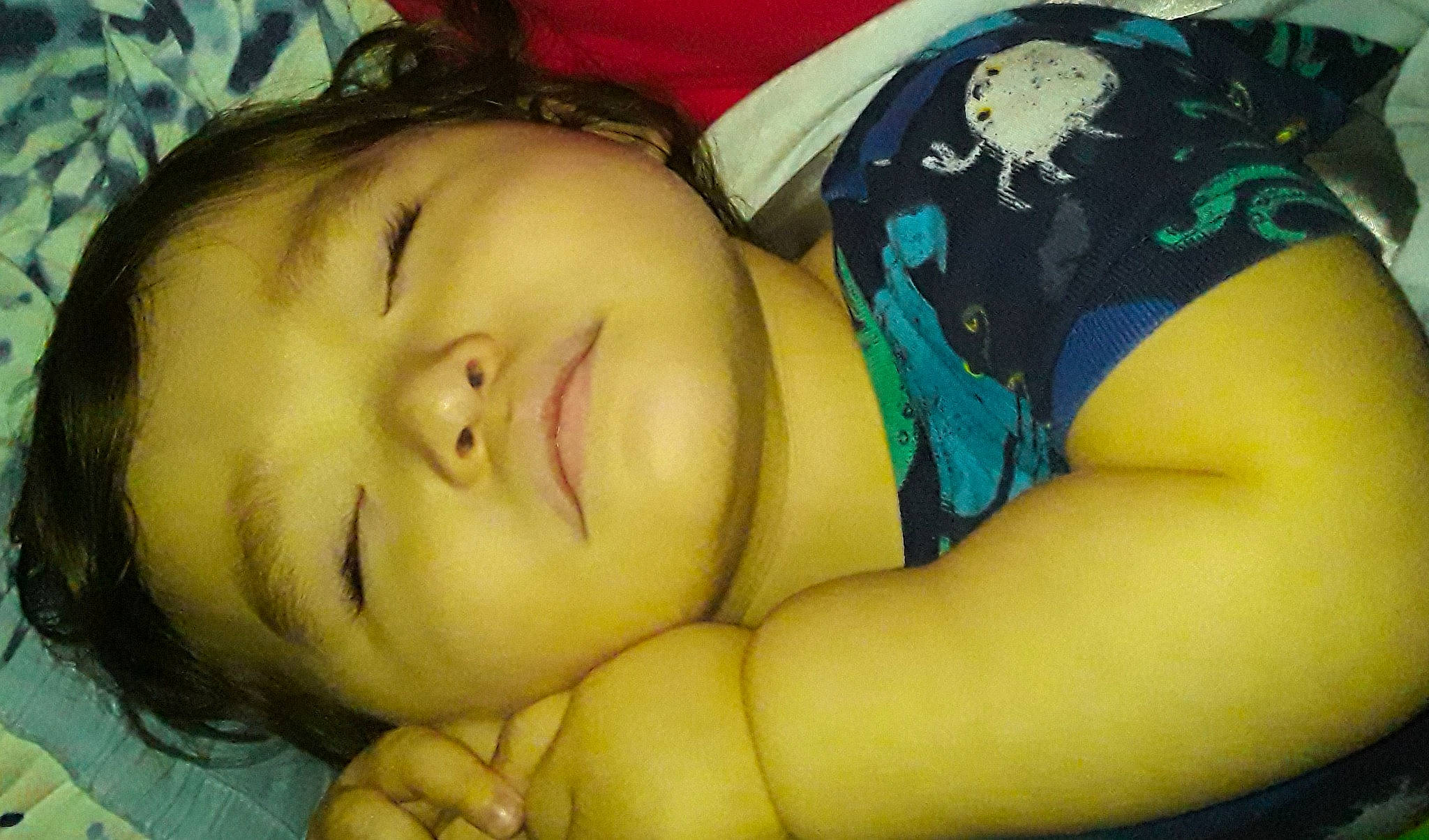 Milo is registered to the contest to win money with this photo: baby, black_hair, cheek, child, comfort, eye, eyebrow, eyelash, finger, fun, gesture, happy, iris, lip, mouth, muscle, neck, nose, person, skin