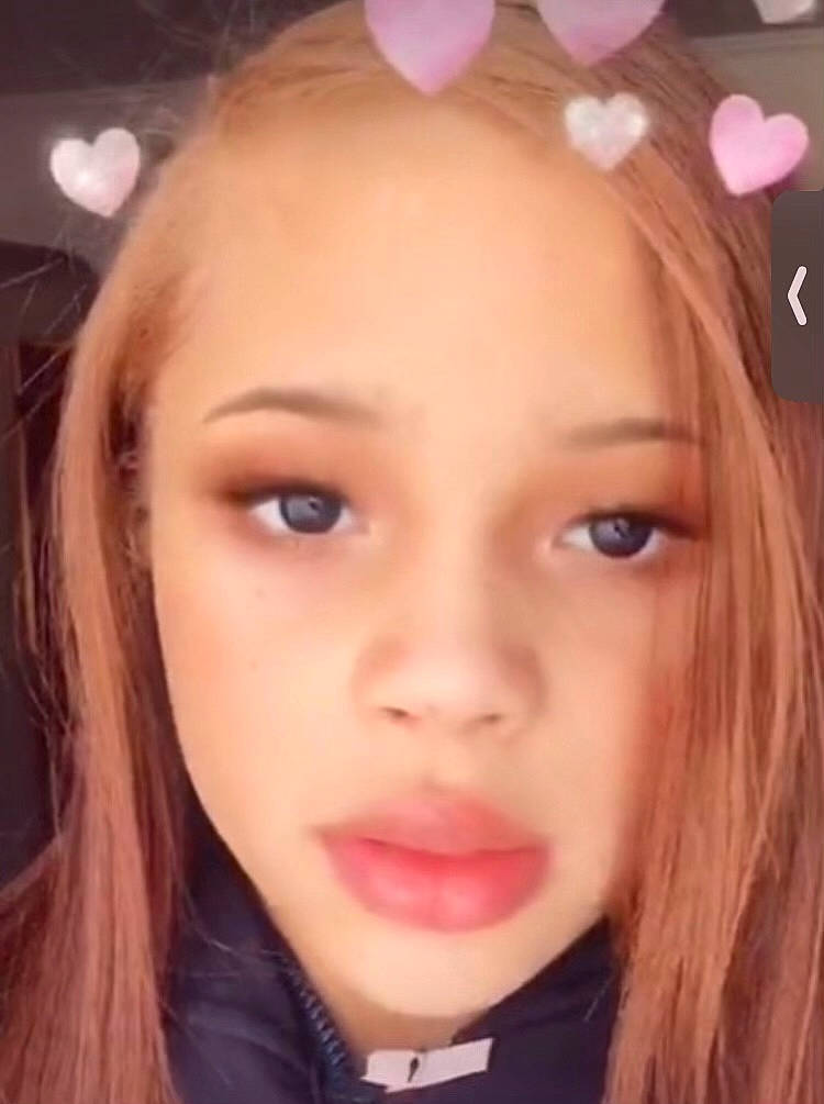 Malia is registered to the contest to win money with this photo: bangs, black_hair, cheek, chin, cool, ear, eye, eyebrow, eyelash, face, forehead, iris, jaw, lip, mouth, neck, nose, organ, person, pink