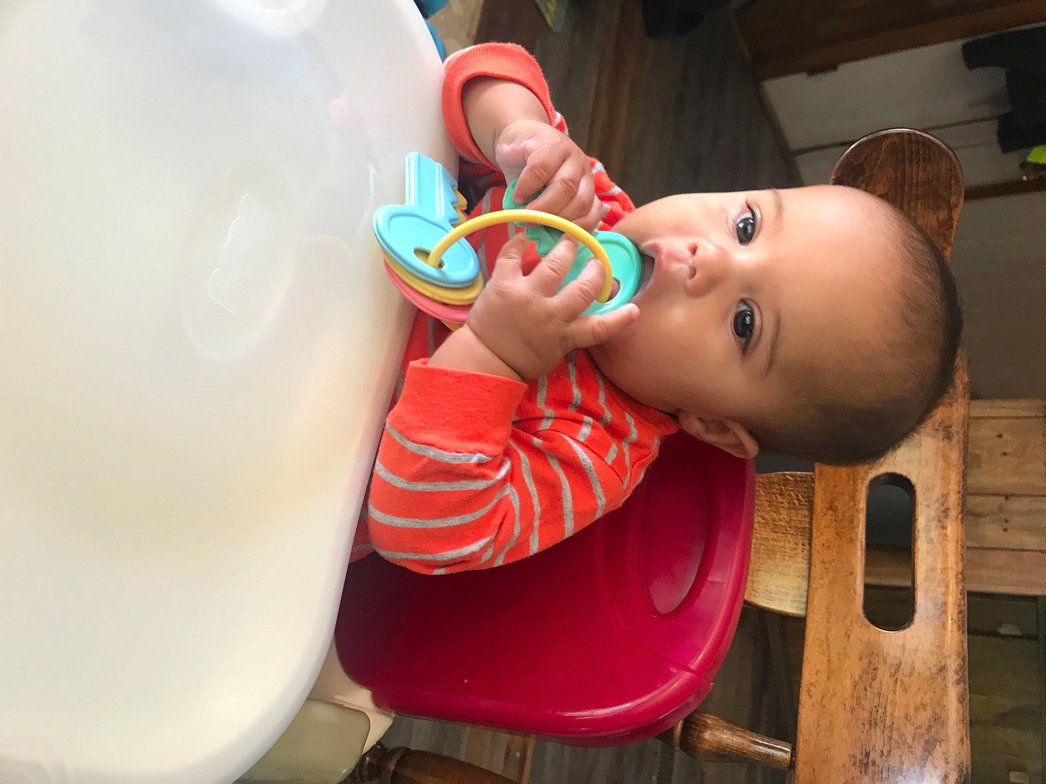 Zander is registered to the contest to win money with this photo: baby, baby_products, baby_toddler_clothing, child, cup, drink, drinking, drinkware, eating, eyelash, food, fun, happy, leisure, nail, person, plastic, plastic_bottle, toddler, water