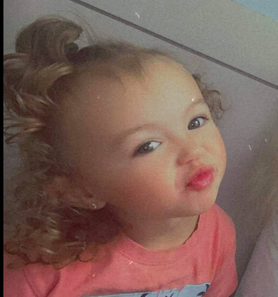 Alena is registered to the contest to win money with this photo: baby_toddler_clothing, blond, brown_hair, cheek, child, ear, eyelash, forehead, happy, iris, jaw, lip, long_hair, neck, nose, person, selfie, skin, sleeve, tints_and_shades