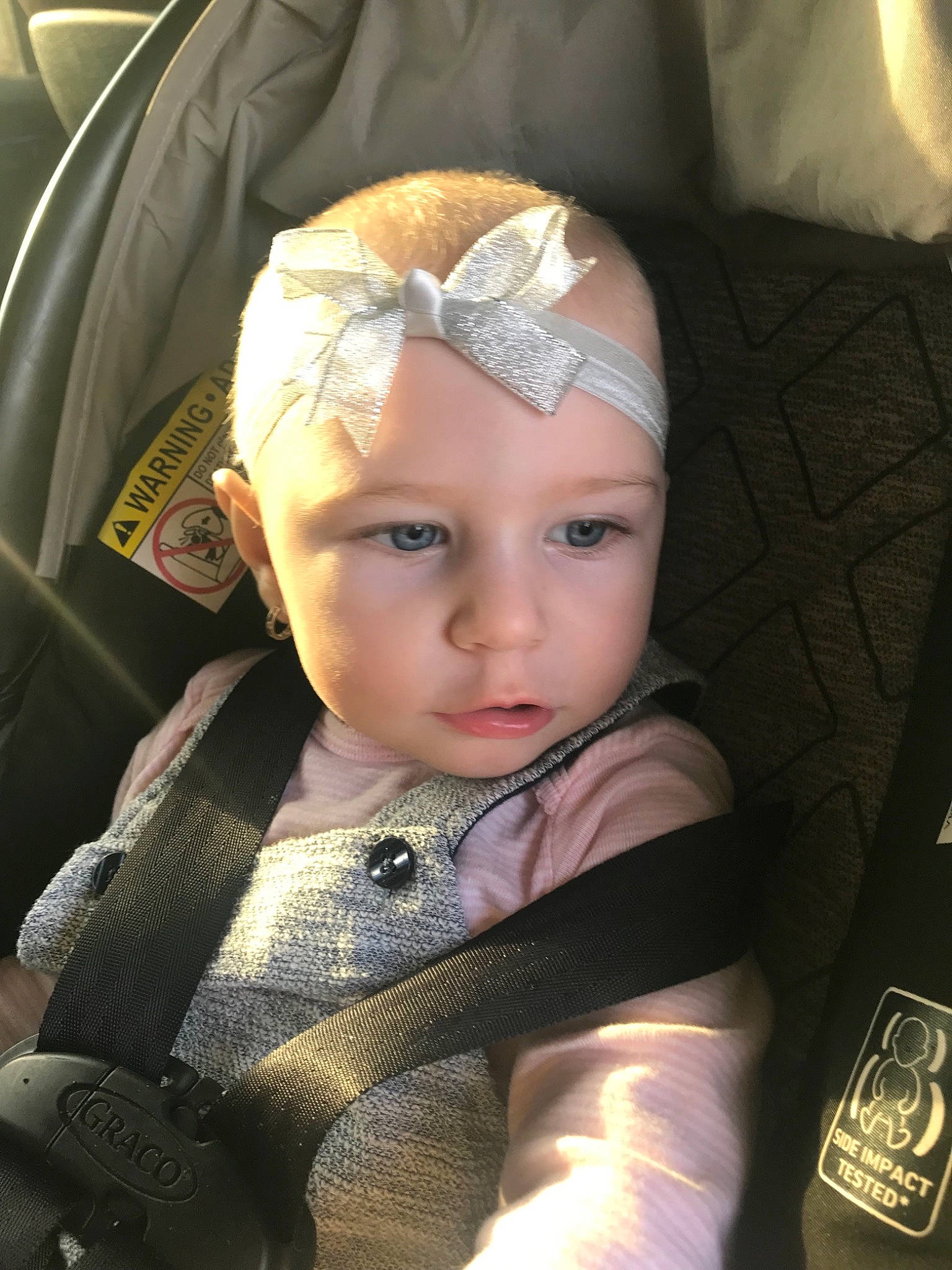 Diana is registered to the contest to win money with this photo: child, fashion_accessory, forehead, hair, hair_accessory, head, headgear, headpiece, person, toddler