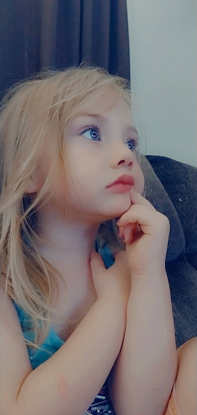 Kyla is registered to the contest to win money with this photo: azure, bangs, barbie, ear, electric_blue, eyebrow, eyelash, gesture, hairstyle, happy, jaw, layered_hair, lip, long_hair, neck, nose, person, shoulder, skin, step_cutting