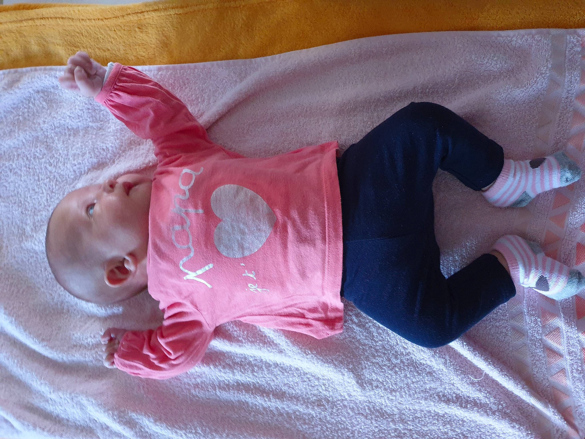 Téa participe au concours pour gagner de l'argent avec cette photo : child, huggies_pull_ups, person, pink