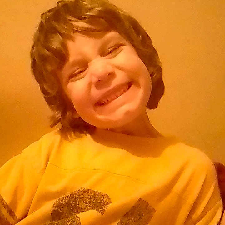 Blaike is registered to the contest to win money with this photo: accessories, animal, applique, architecture, baby, baseball, baseballglove, bed, bedroom, blanket, blonde, blouse, bodypart, bracelet, bread, building, clothing, coat, costume, couch