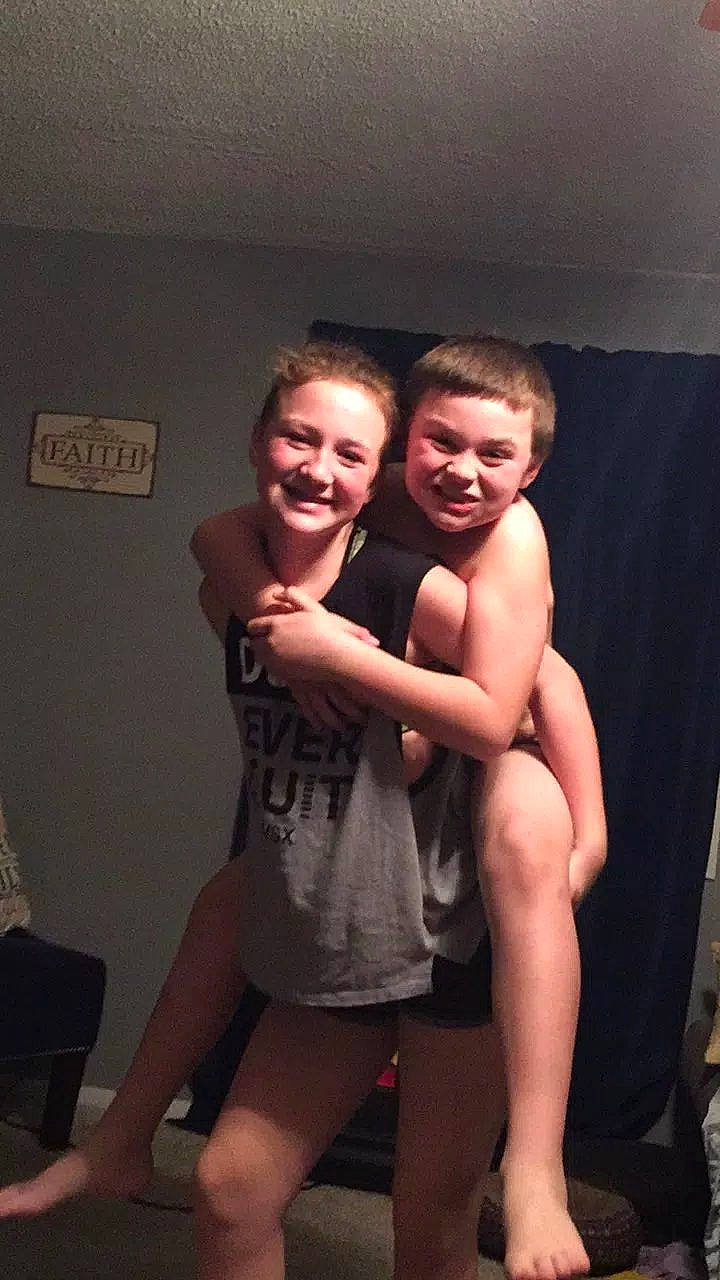 Alexus is registered to the contest to win money with this photo: arm, child, face, facial_expression, fun, hand, happy, head, human_body, joint, joy, laugh, leg, muscle, performance, person, photography, selfie, shoulder, smile