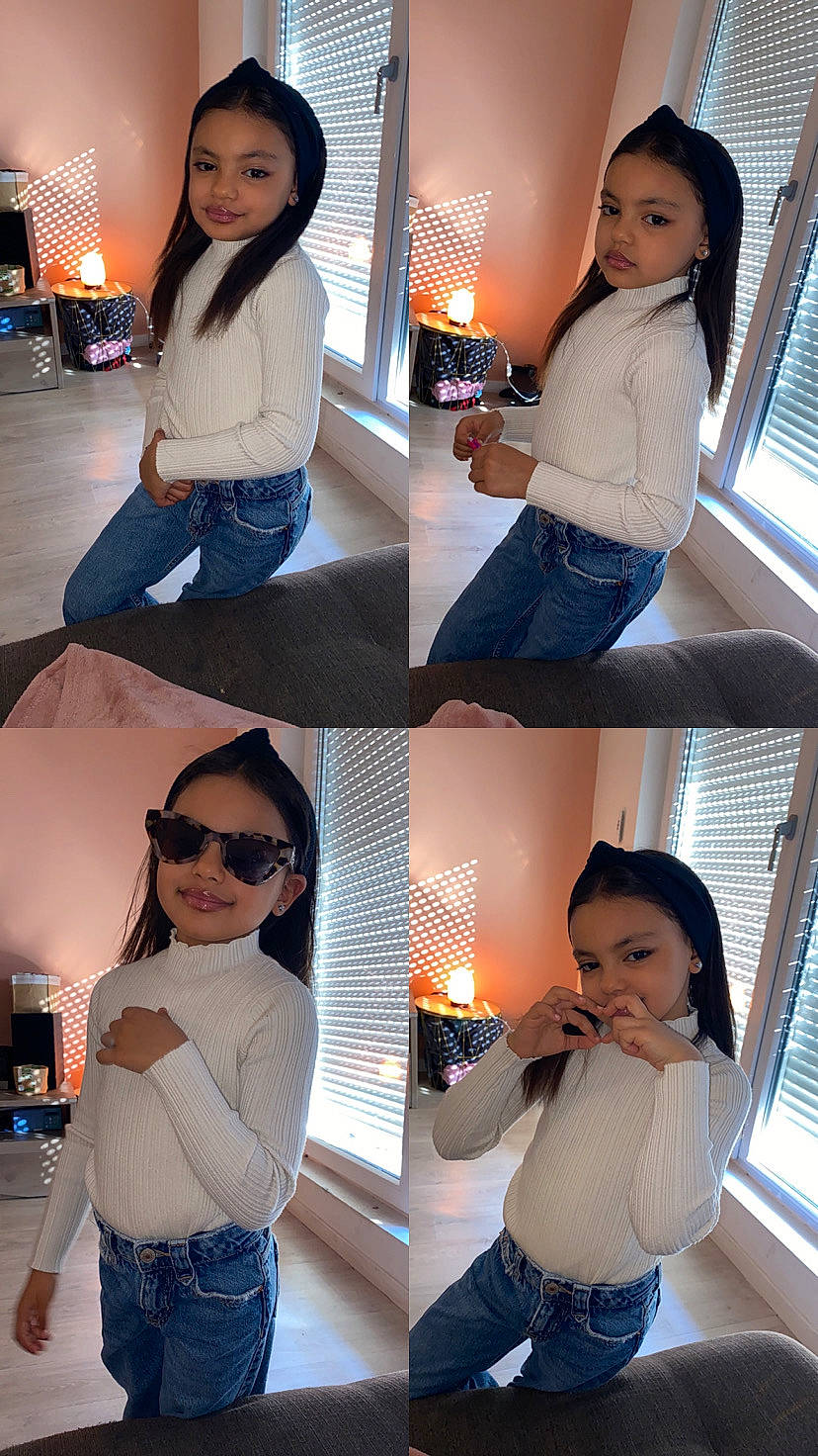 Hina participe au concours pour gagner de l'argent avec cette photo : arm, black, blue, clothing, face, facial_expression, goggles, hair, joint, joy, leg, light, organ, outerwear, person, photograph, product, shoulder, skin, smile