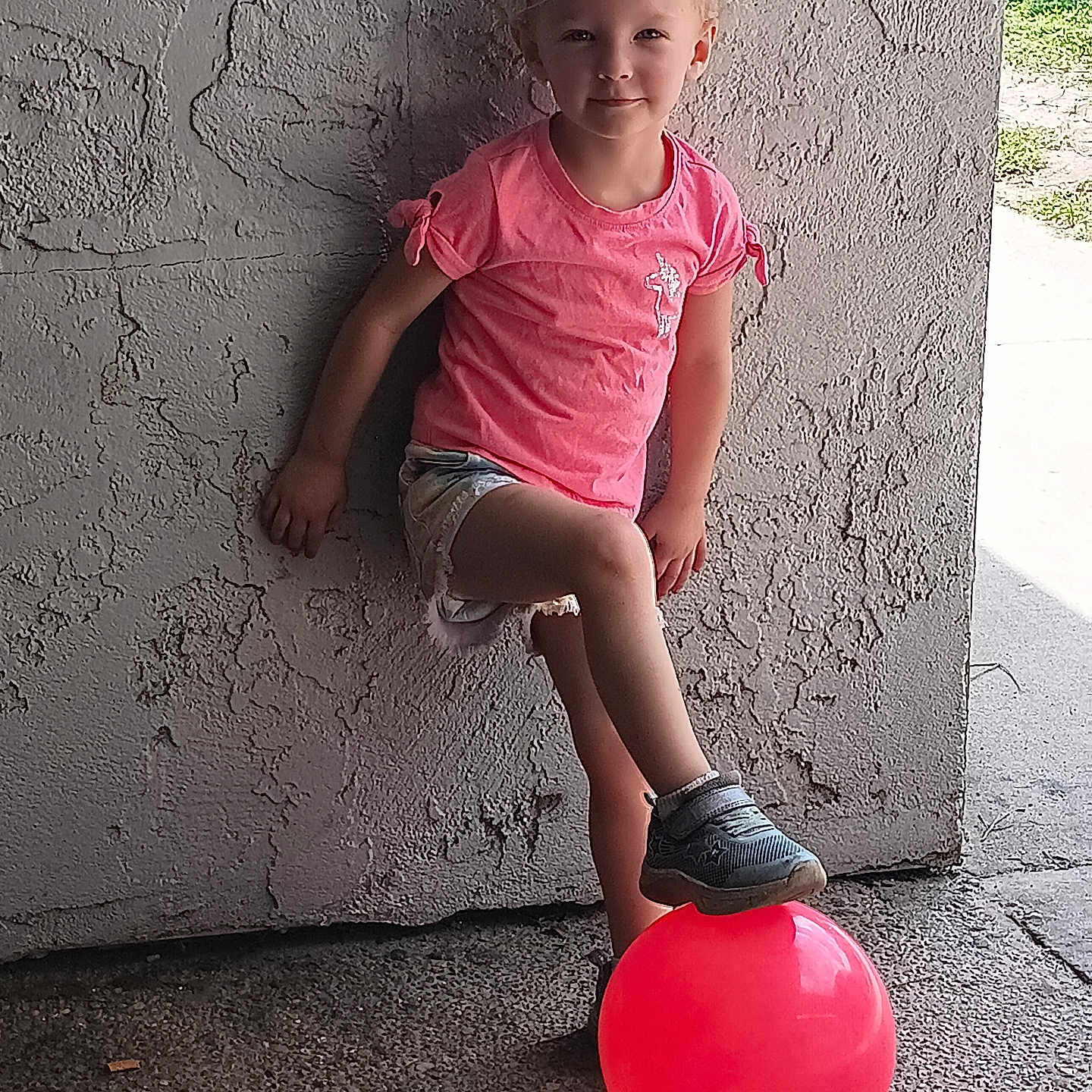 Serenity joined the competition — help win amazing prizes! ball, balloon, basketball, basketballball, boy, child, clothing, face, football, head, male, person, photography, portrait, shorts, soccer, soccerball, sphere, sport, t_shirt