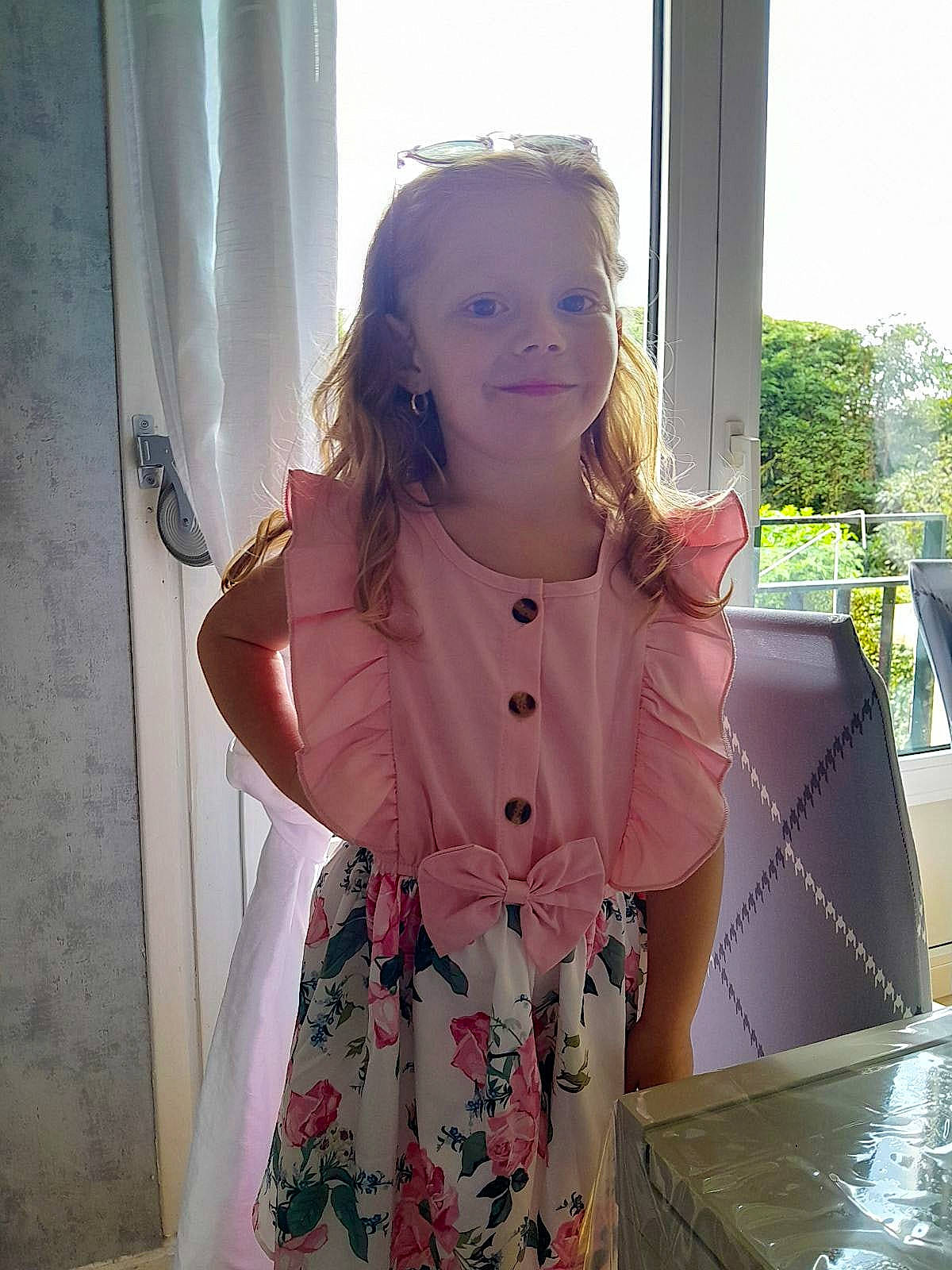 Shayna a rejoint le concours — aidez-le/la à gagner de superbes lots ! baby_toddler_clothing, blond, child, day_dress, dress, embellishment, fashion_design, happy, jewellery, joy, lip, magenta, neck, pattern, person, pink, shoulder, skin, sleeve, t_shirt