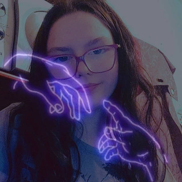 Lorianne participe au concours pour gagner de l'argent avec cette photo : art, electric_blue, eyebrow, eyewear, fun, glasses, hair, happy, illustration, jaw, lip, long_hair, magenta, mouth, pattern, person, purple, smoke, violet, vision_care