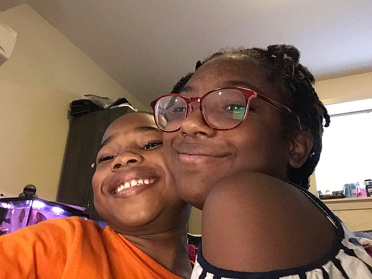 Saunte is registered to the contest to win money with this photo: cheek, cool, eyewear, forehead, friendship, fun, happy, joy, love, nose, person, selfie, tooth