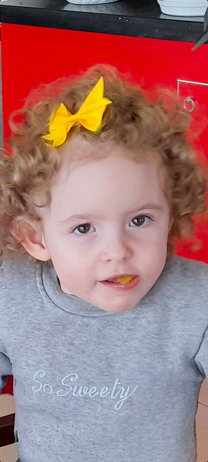 Athyna participe au concours pour gagner de l'argent avec cette photo : baby_toddler_clothing, cheek, chin, eye, eyebrow, eyelash, face, facial_expression, forehead, hair, hairstyle, happy, head, iris, lip, mouth, nose, person, pink, skin