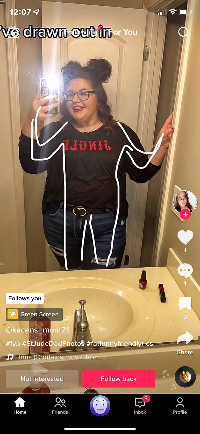 Jalyn is registered to the contest to win money with this photo: bathroom, bathroom_accessory, bathroom_sink, eyewear, fun, jeans, joy, mirror, person, personal_protective_equipment, plumbing, plumbing_fixture, room, selfie, sink, sleeve, smile, sportswear, t_shirt, tap