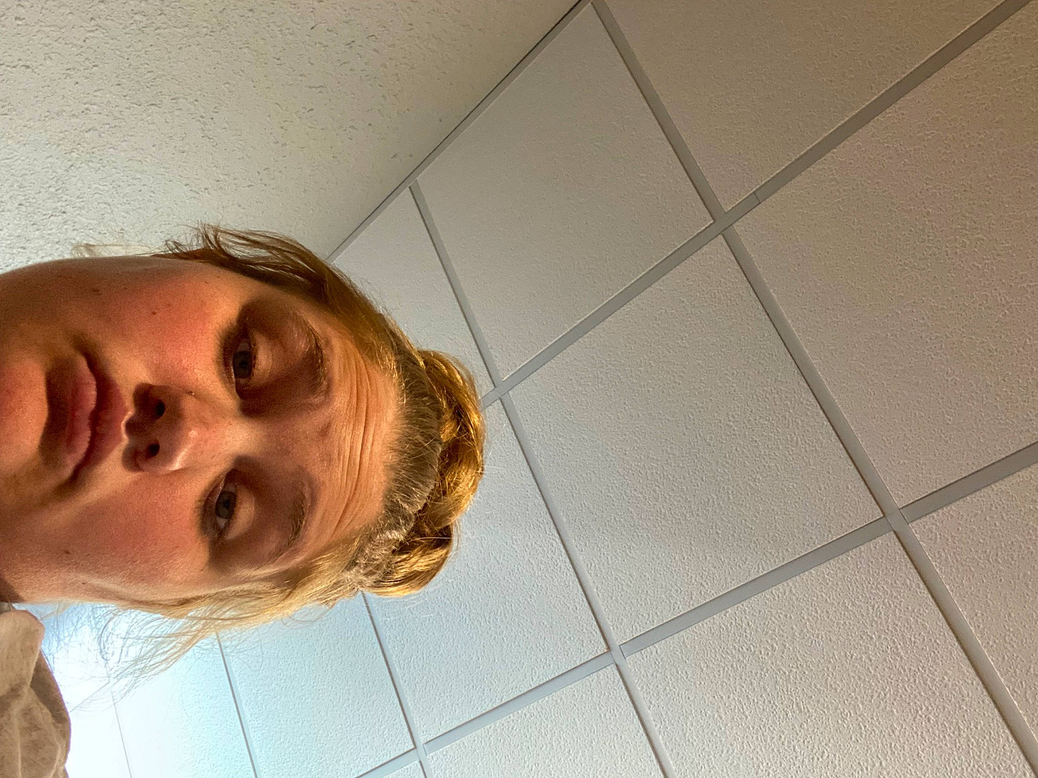 Jalyn is registered to the contest to win money with this photo: beard, eyebrow, eyelash, eyewear, facial_hair, flooring, fun, fur, happy, jaw, neck, nose, pattern, person, reflection, room, selfie, snout, tints_and_shades, window