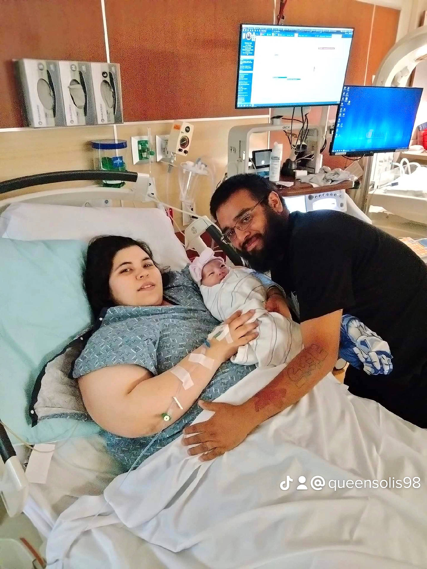 Celeste joined the competition — help win amazing prizes! bed, comfort, computer, computer_keyboard, computer_monitor, event, fashion_design, hand, happy, health_care, hospital, joy, leisure, linens, medical, medical_equipment, patient, person, room, service