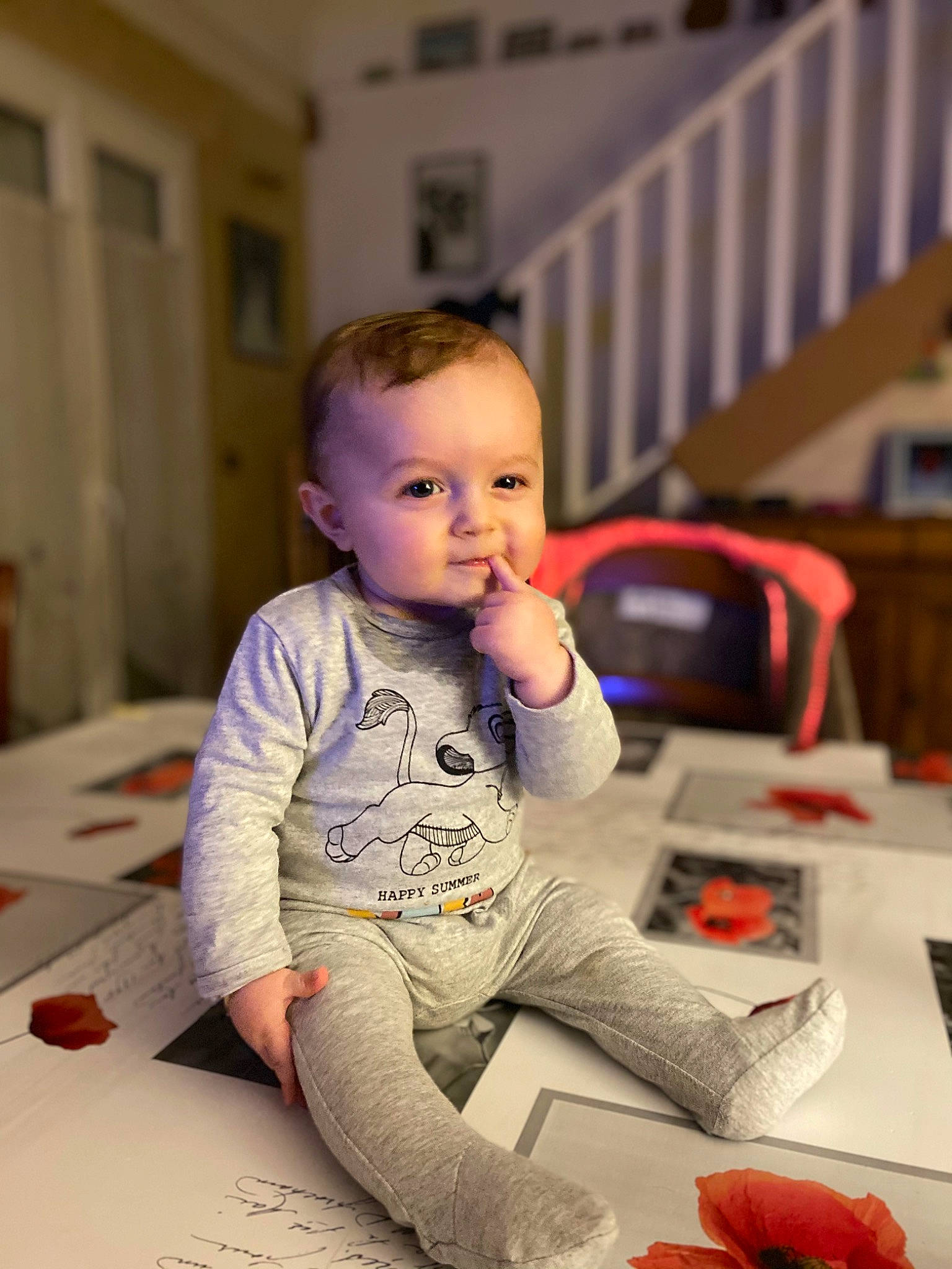 Matteo a rejoint le concours — aidez-le/la à gagner de superbes lots ! ankle, baby, baby_toddler_clothing, balance, barefoot, cheek, child, coquelicot, ear, foot, nightwear, nose, pajamas, person, play, sock, toddler