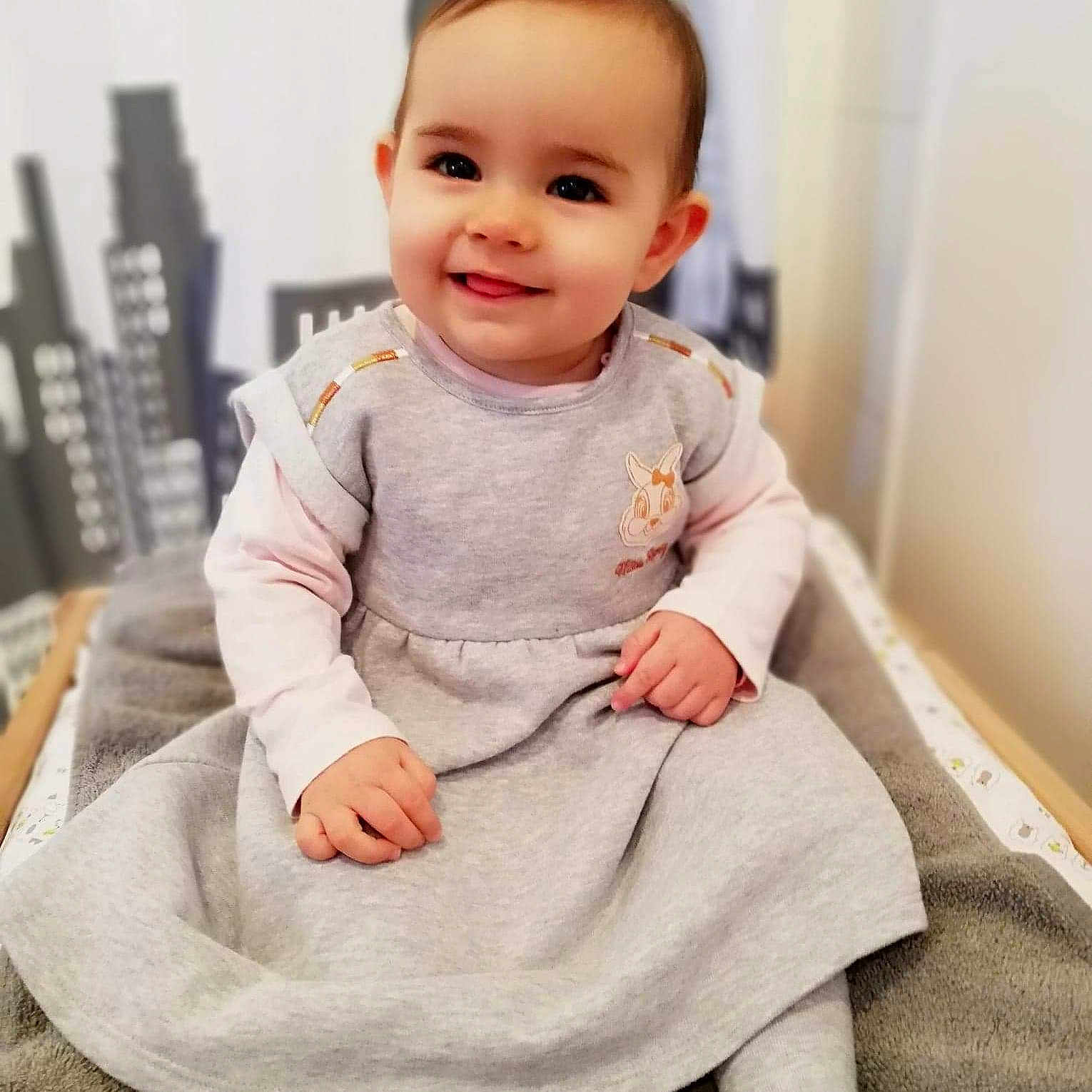 Elena a rejoint le concours — aidez-le/la à gagner de superbes lots ! child, girl, infant, joy, outerwear, person, product, sleeve, textile, toddler