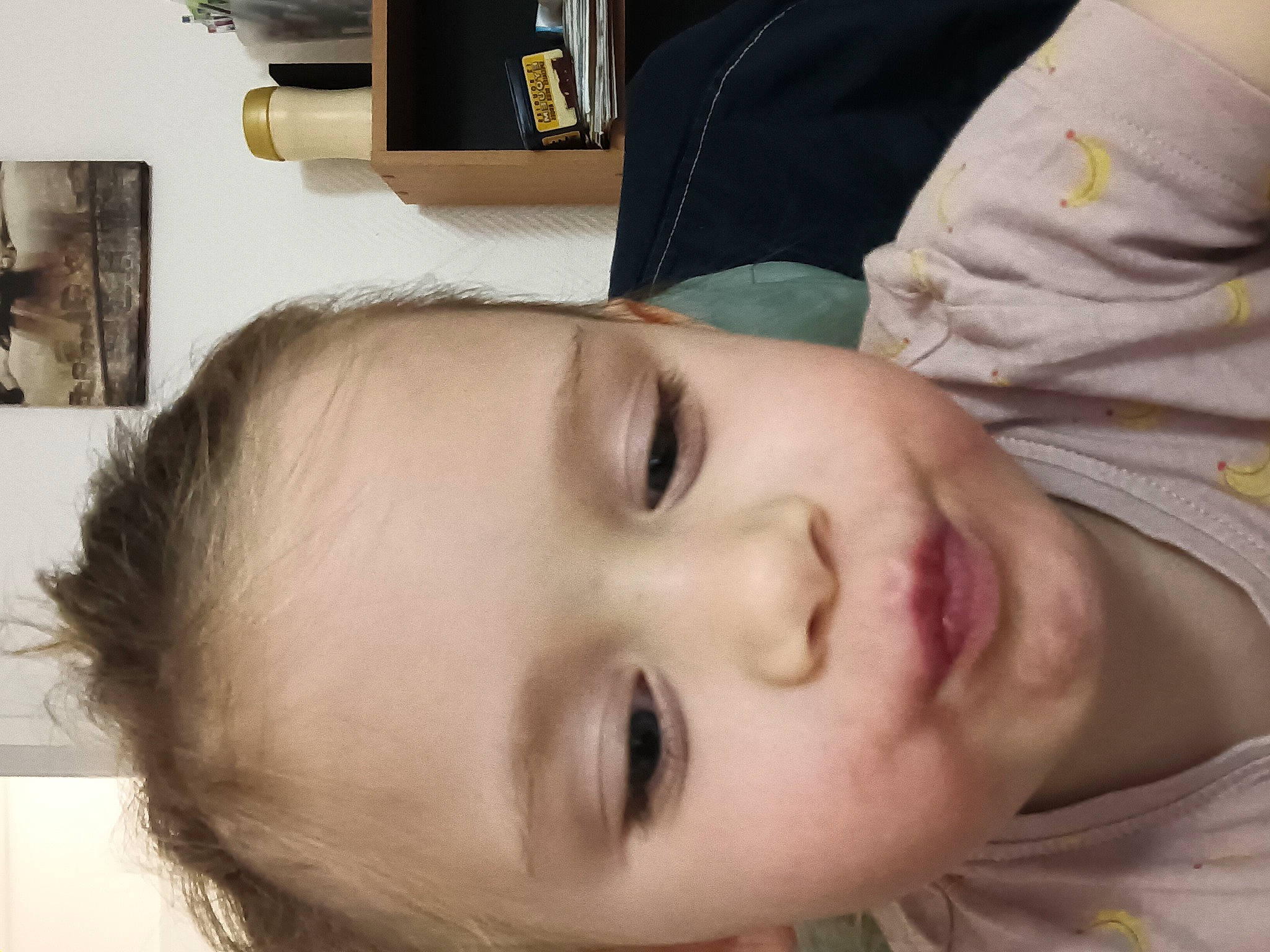 Iris participe au concours pour gagner de l'argent avec cette photo : baby, cheek, child, chin, comfort, ear, eyebrow, eyelash, forehead, happy, jaw, lip, mouth, neck, nose, person, picture_frame, room, skin, throat