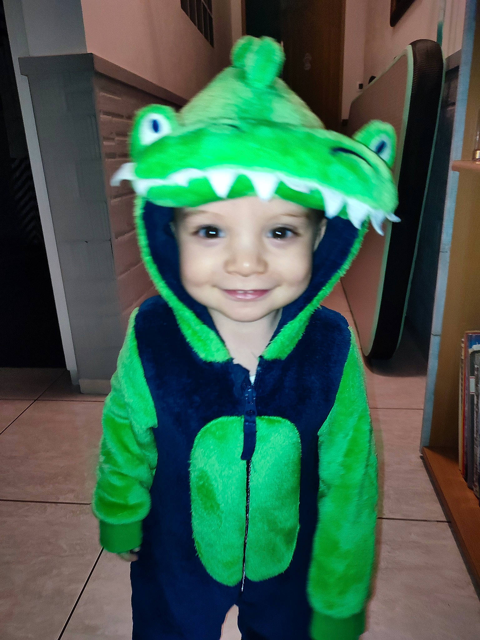 Maxance a rejoint le concours — aidez-le/la à gagner de superbes lots ! cap, christmas, christmas_eve, costume_hat, event, eye, fictional_character, green, happy, headgear, headwear, helmet, holiday, joy, outerwear, party_supply, person, personal_protective_equipment, saint_patricks_day, sleeve