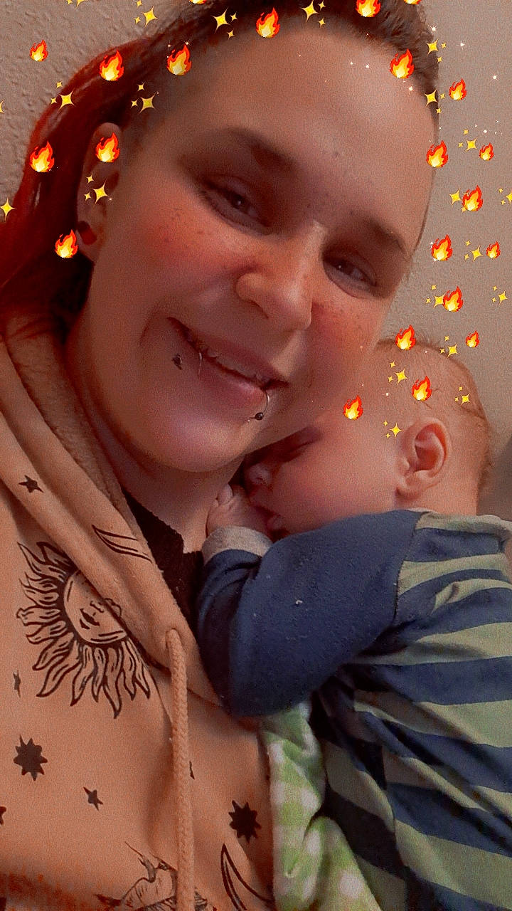 Marcel is registered to the contest to win money with this photo: cheek, child, cool, ear, earrings, event, eye, eyebrow, eyewear, finger, fun, gesture, happy, jewellery, joy, lip, mouth, neck, nose, person