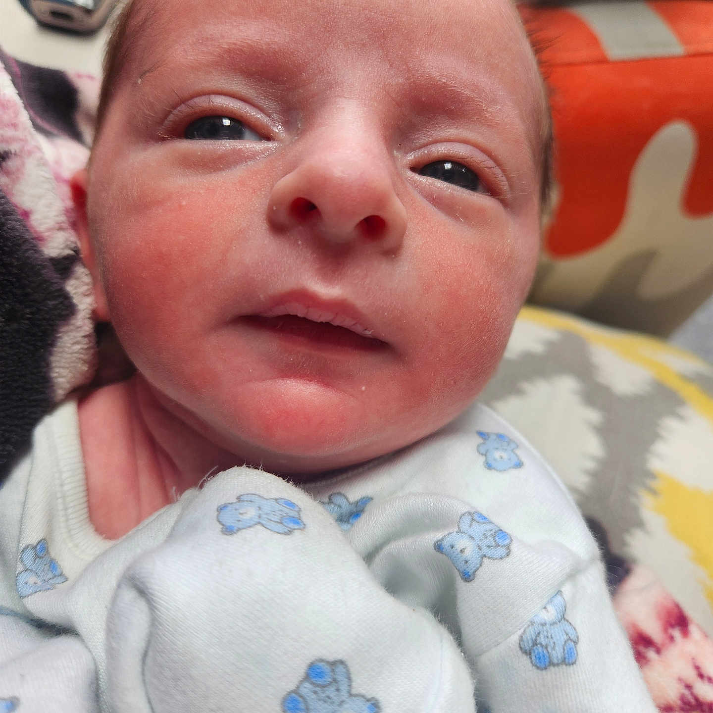 Arthur is registered to the contest to win money with this photo: architecture, baby, blanket, bodypart, building, cushion, face, finger, frown, furniture, hand, head, homedecor, hospital, newborn, person, photography, portrait, selfie, towel