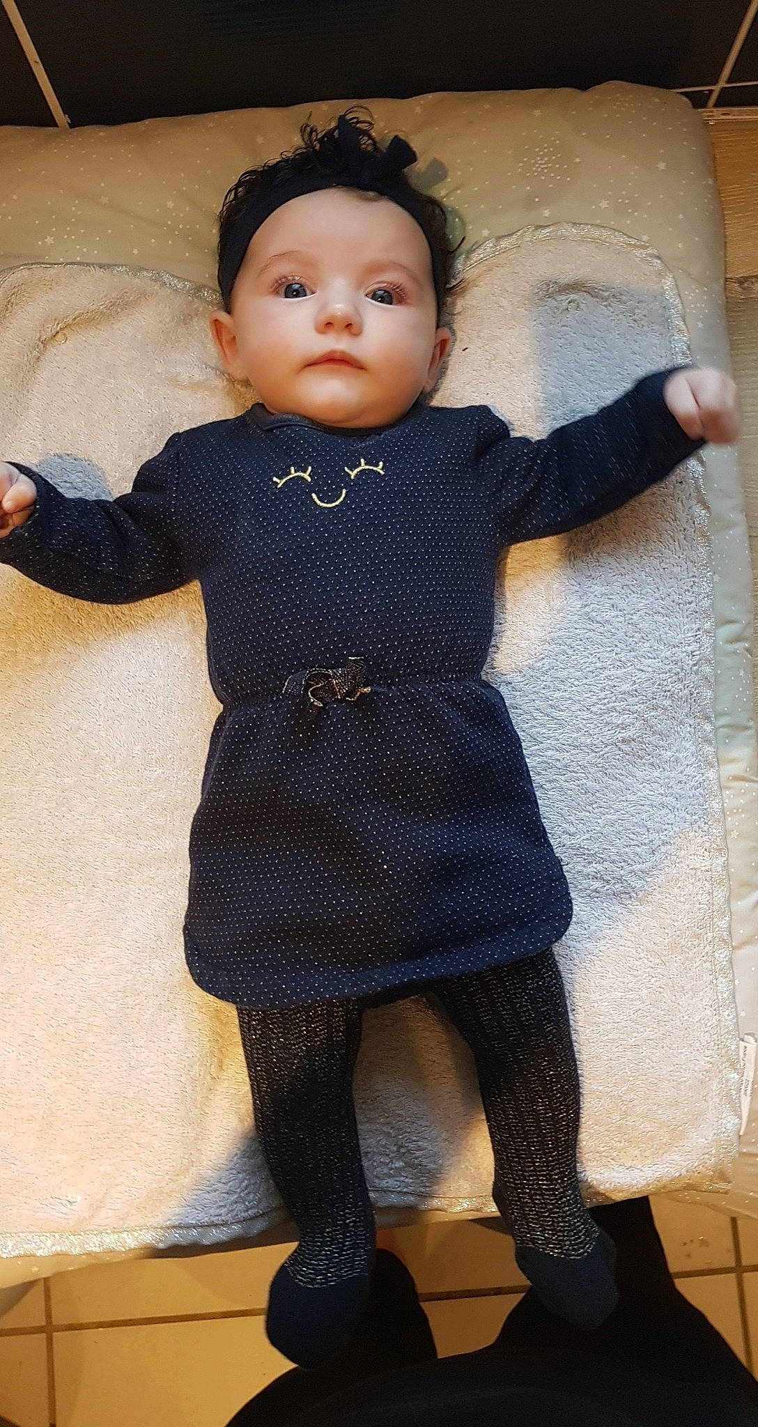 Mathilde a rejoint le concours — aidez-le/la à gagner de superbes lots ! child, clothing, doll, outerwear, person, standing, toy, wool