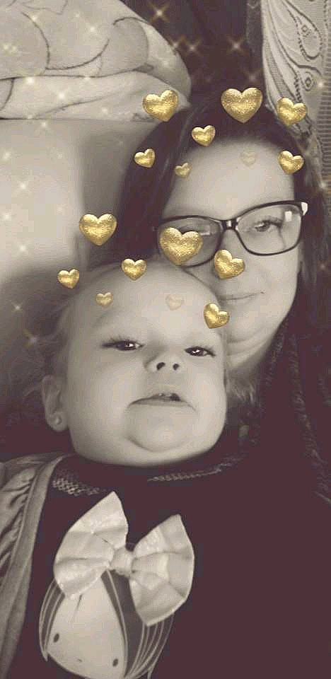 Lucy a rejoint le concours — aidez-le/la à gagner de superbes lots ! child, eye, eyewear, face, girl, glasses, head, nose, person, product, smile, vision_care