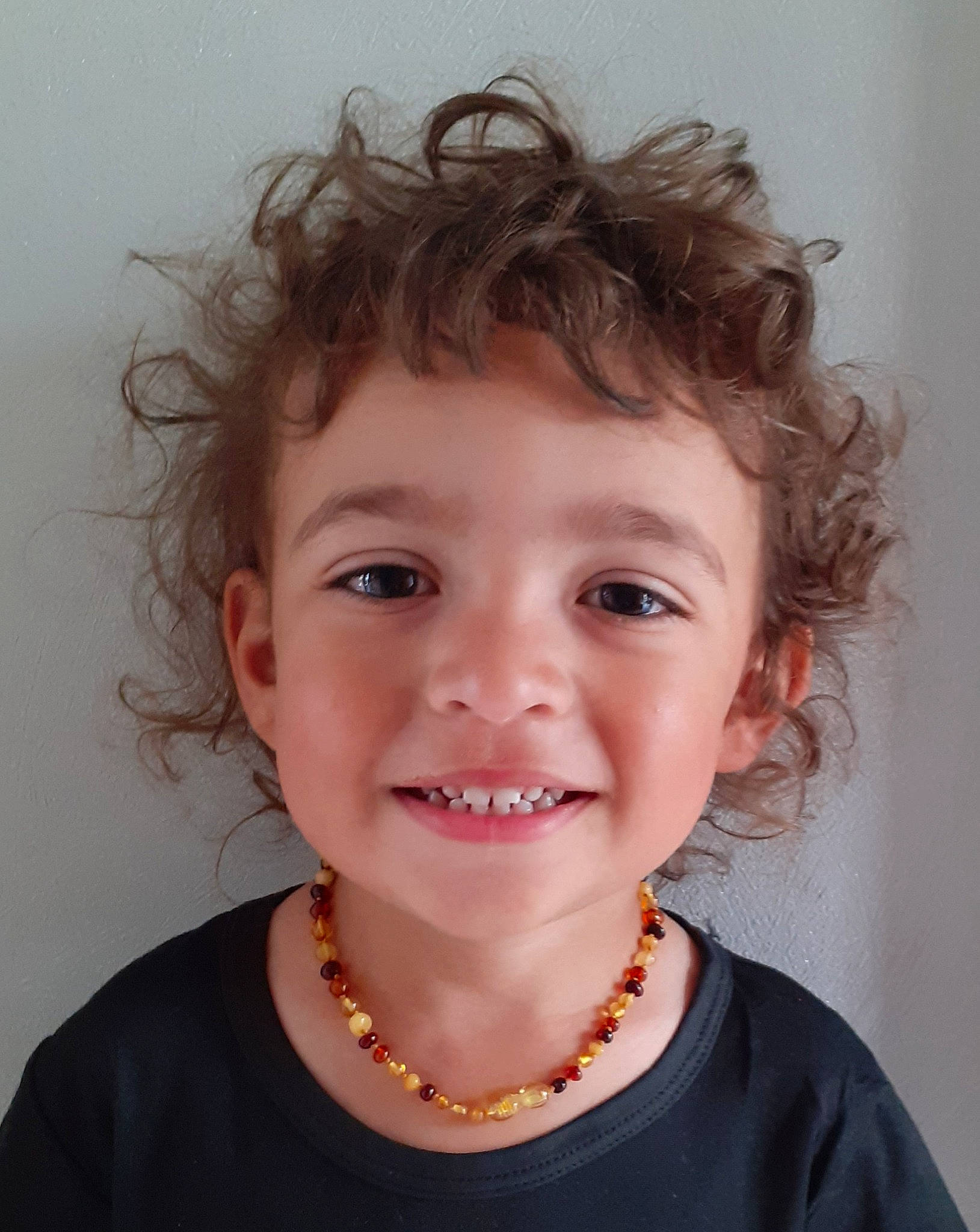 Ismaël a rejoint le concours — aidez-le/la à gagner de superbes lots ! cheek, chin, clothing, ear, eye, eyebrow, eyelash, forehead, hair, happy, head, iris, jaw, joy, lip, mouth, neck, nose, person, skin