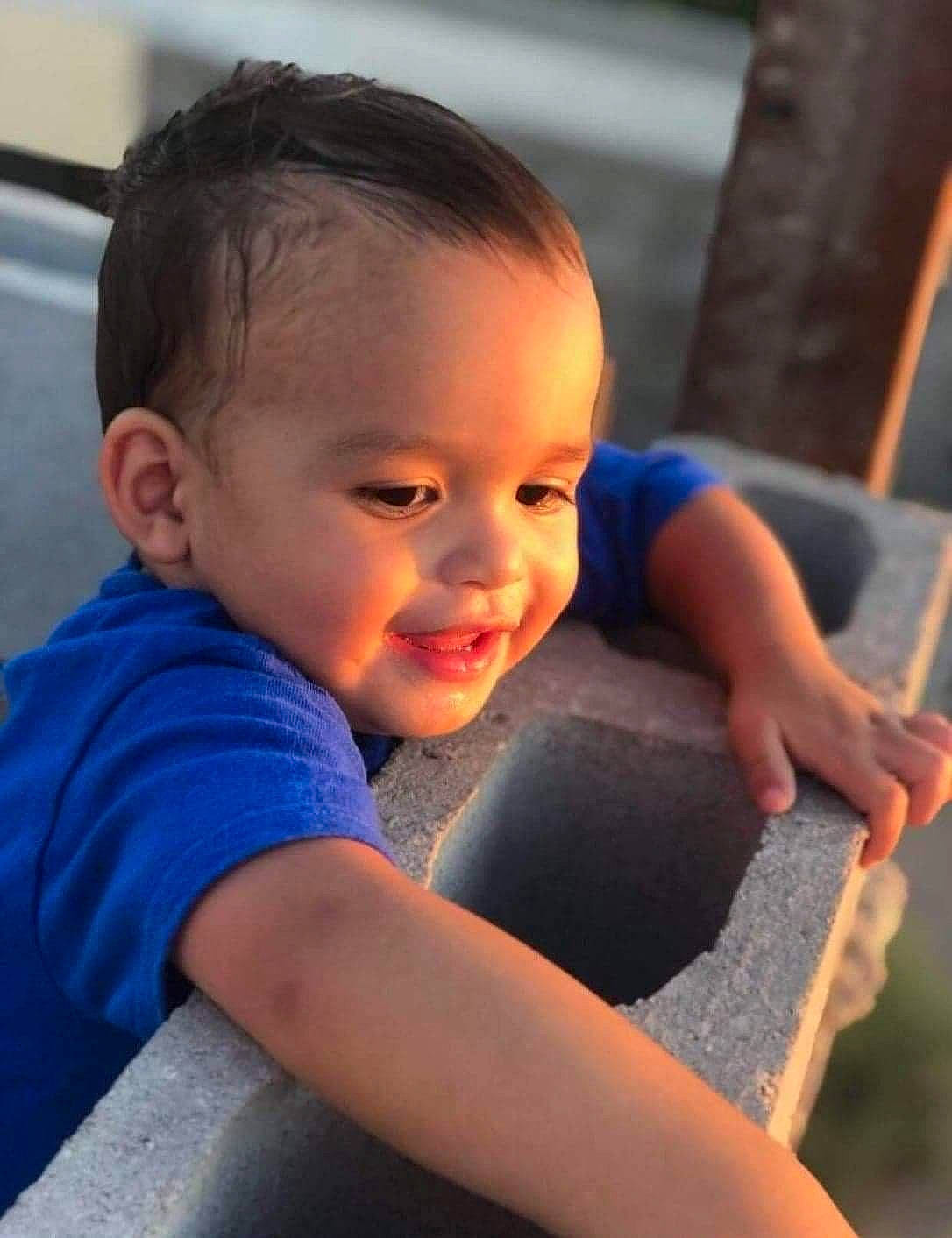 Emiliano is registered to the contest to win money with this photo: baby, child, person, toddler