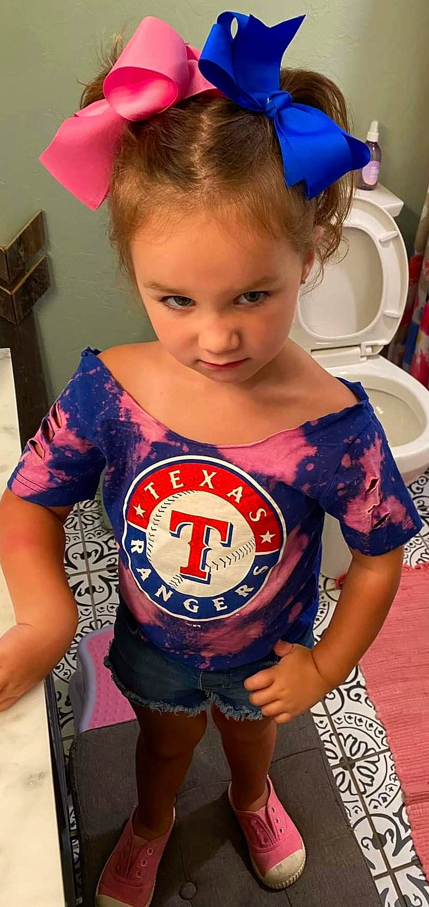 Serenity is registered to the contest to win money with this photo: beauty, blue, child, clothing, cool, electric_blue, eyelash, fashion, hairstyle, head, headband, neck, organ, person, red, skin, sleeve, thigh, toddler, trunk