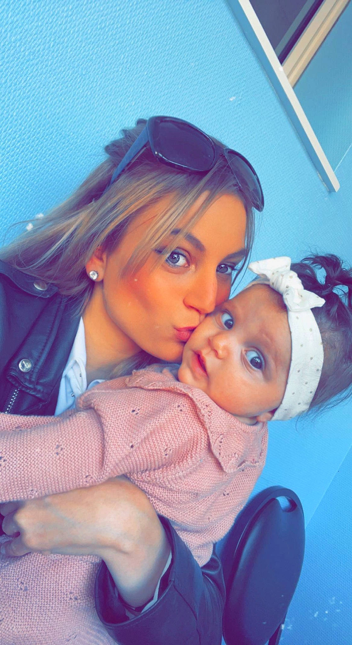 Emilyana participe au concours pour gagner de l'argent avec cette photo : baby, blue, cap, child, electric_blue, eyelash, face, fashion_accessory, fun, gesture, happy, hat, headwear, hug, jewellery, leisure, lip, love, person, pink