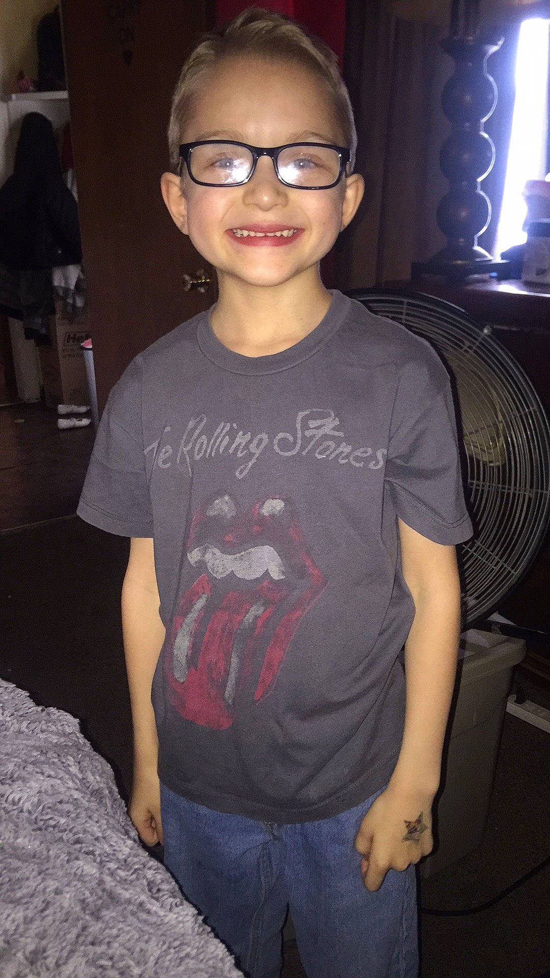 Bently joined the competition — help win amazing prizes! cool, eyewear, glasses, joy, person, shoulder, sleeve, smile, t_shirt, top