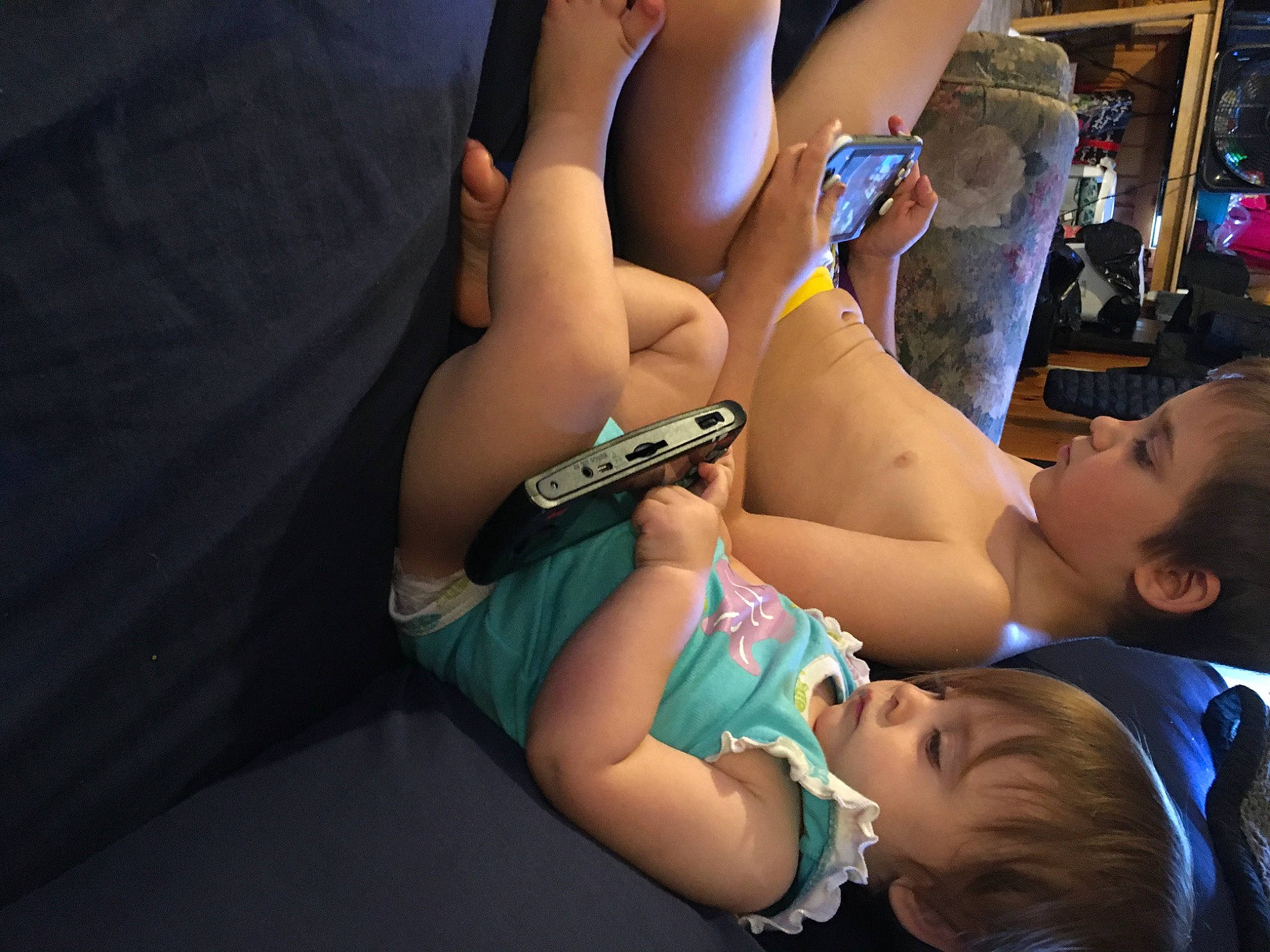 Cassandra is registered to the contest to win money with this photo: arm, child, finger, fun, hand, human_body, human_leg, joint, leg, nail, person, tattoo, tattoo_artist, temporary_tattoo, thigh, vacation