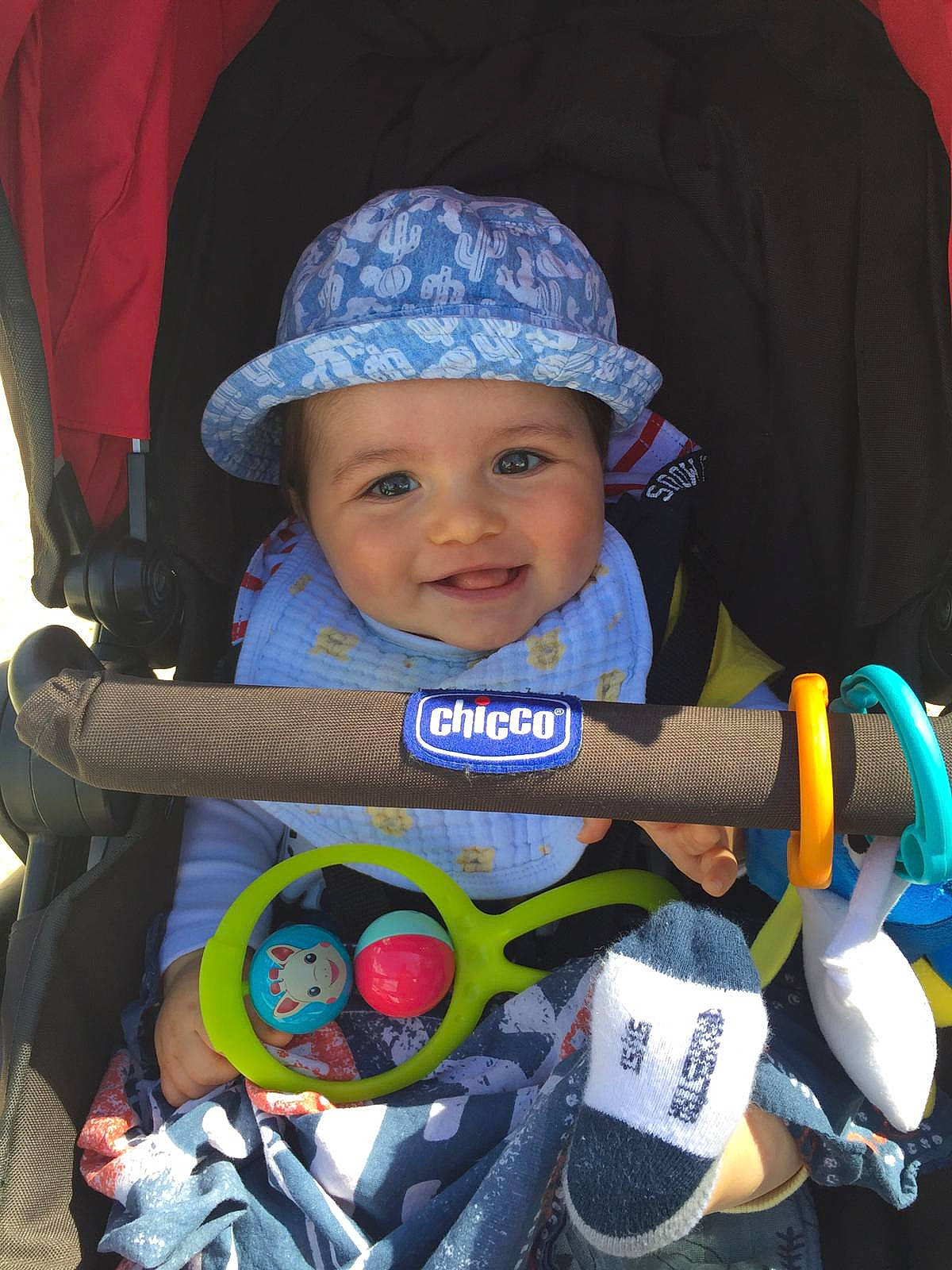 Angelino a rejoint le concours — aidez-le/la à gagner de superbes lots ! child, headwear, joy, person, product, toddler