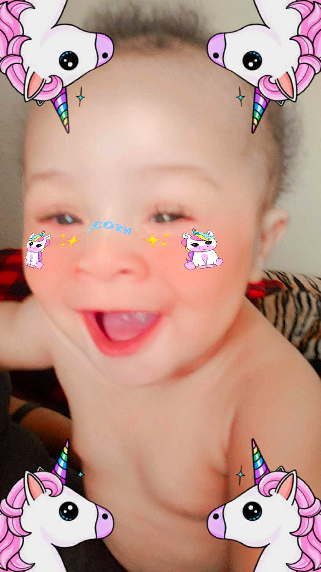 Daryl is registered to the contest to win money with this photo: blue, cheek, chin, eye, eyebrow, eyelash, face, forehead, green, head, lip, mouth, neck, nose, organ, person, photograph, skin, smile, vision_care