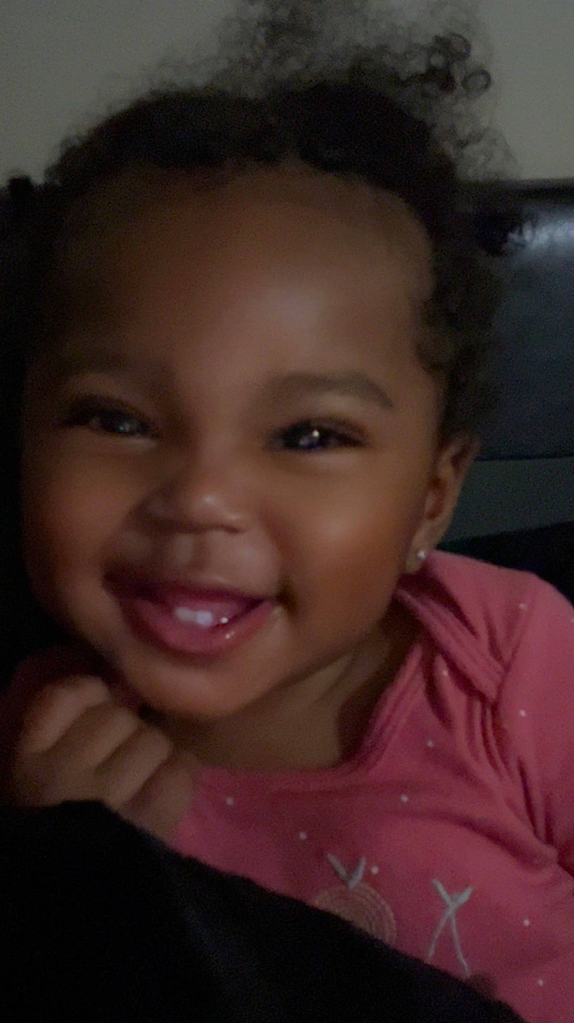 Nyarii is registered to the contest to win money with this photo: cheek, chin, ear, eye, eyebrow, eyelash, forehead, gesture, hair, happy, head, iris, jaw, joy, lip, mouth, neck, nose, person, skin