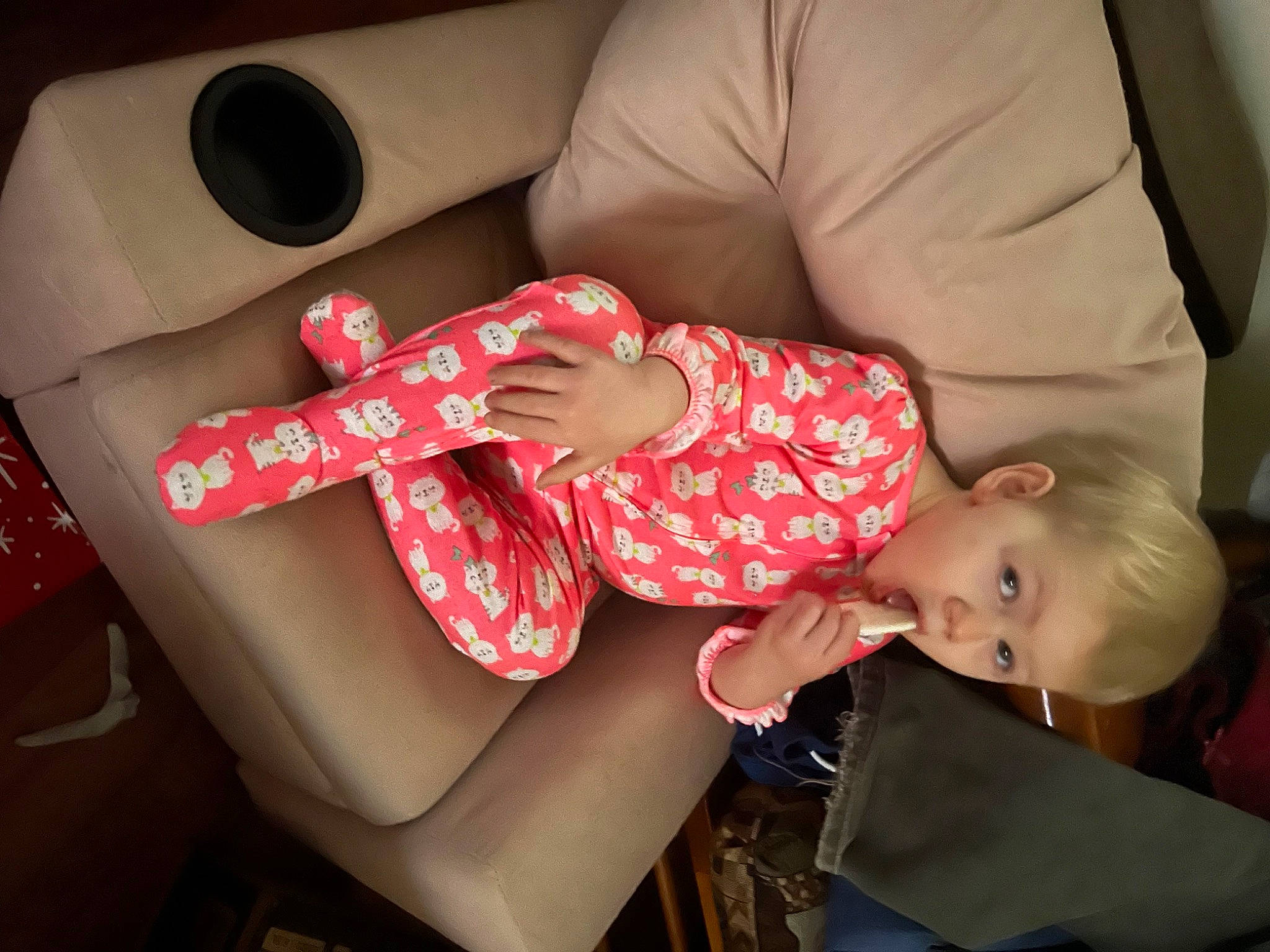 Summer joined the competition — help win amazing prizes! baby, baby_products, baby_toddler_clothing, car_seat, carmine, chair, child, comfort, finger, human_leg, knee, lap, nail, pattern, person, sitting, sleeve, surprise, thigh, thumb