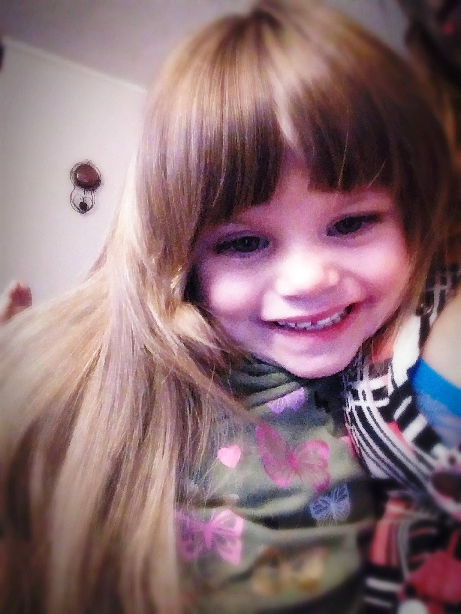 Temperance is registered to the contest to win money with this photo: bangs, beauty, blond, brown_hair, cheek, child, chin, eyebrow, face, facial_expression, forehead, hair, hair_coloring, hairstyle, head, hime_cut, joy, long_hair, nose, person