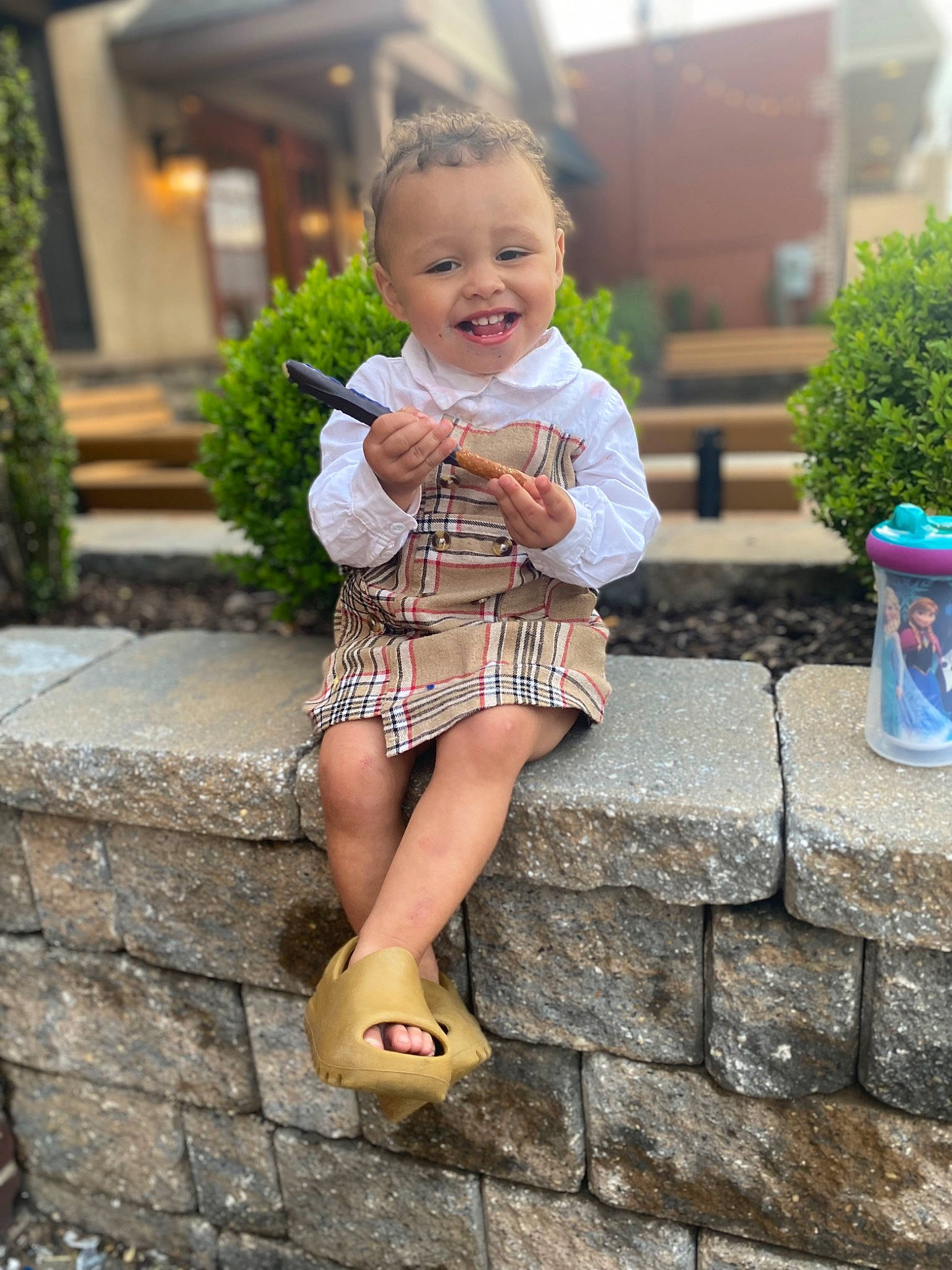 Karma is registered to the contest to win money with this photo: baby, baby_toddler_clothing, beauty, blue, blurred, child, face, fun, grass, green, hairstyle, happy, human, joy, leisure, people_in_nature, person, plant, skin, smile