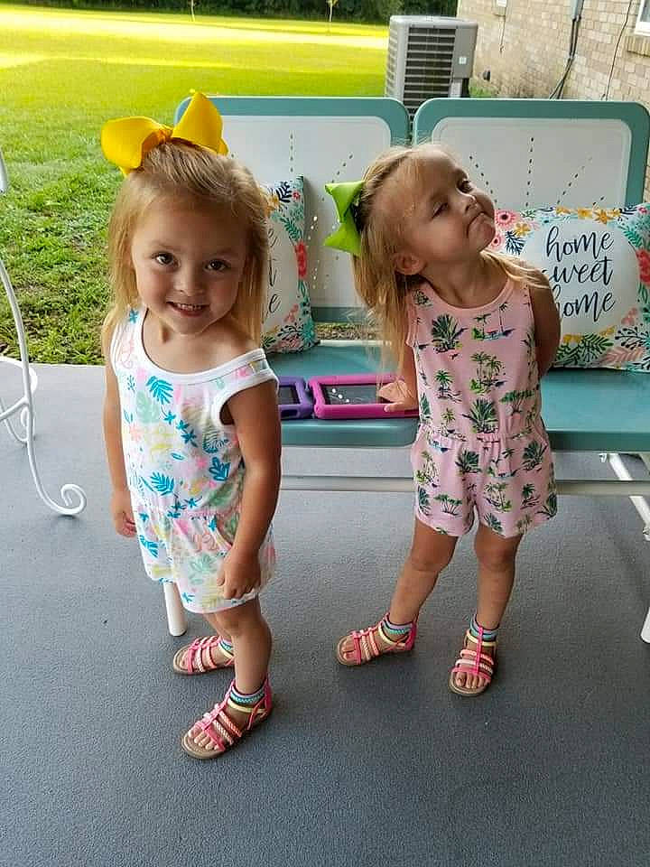 Alyssa is registered to the contest to win money with this photo: child, fun, happy, joy, person, play, sibling, smile, summer, toddler, vacation