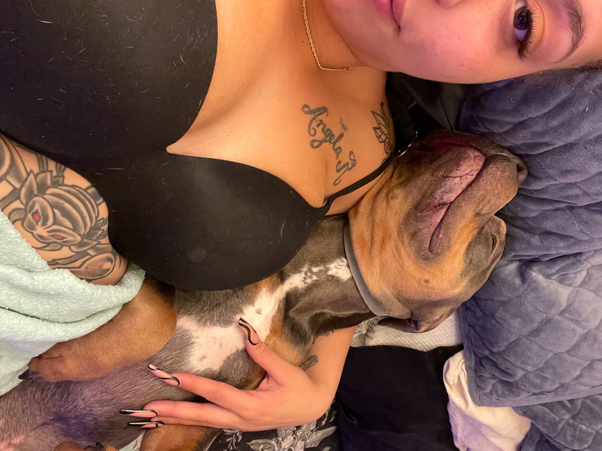 Creed is registered to the contest to win money with this photo: black_hair, chest, cool, elbow, eyelash, finger, gesture, hairstyle, hand, joint, muscle, nail, neck, organ, shoulder, skin, sleeve, temporary_tattoo, trunk, wrist