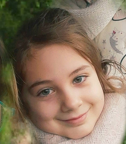 Léa a rejoint le concours — aidez-le/la à gagner de superbes lots ! beauty, cheek, chin, eye, eyebrow, eyelash, face, facial_expression, forehead, hairstyle, happy, iris, jaw, joy, lip, nose, organ, person, photography, selfie