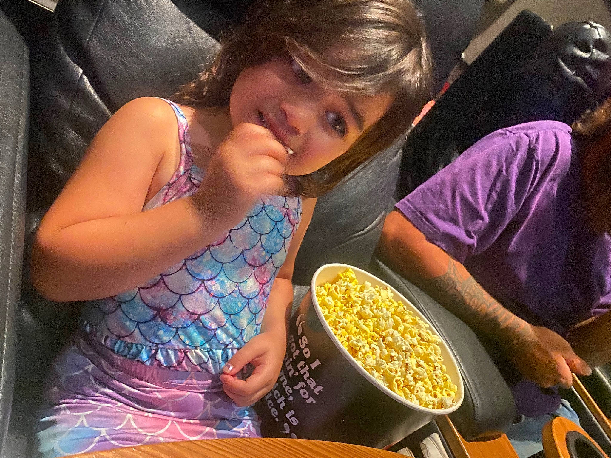 Ellen is registered to the contest to win money with this photo: child, comfort_food, cooking, cuisine, dish, engineering, finger, food, fun, happy, ingredient, meal, nail, pattern, person, recipe, sharing, sweetness