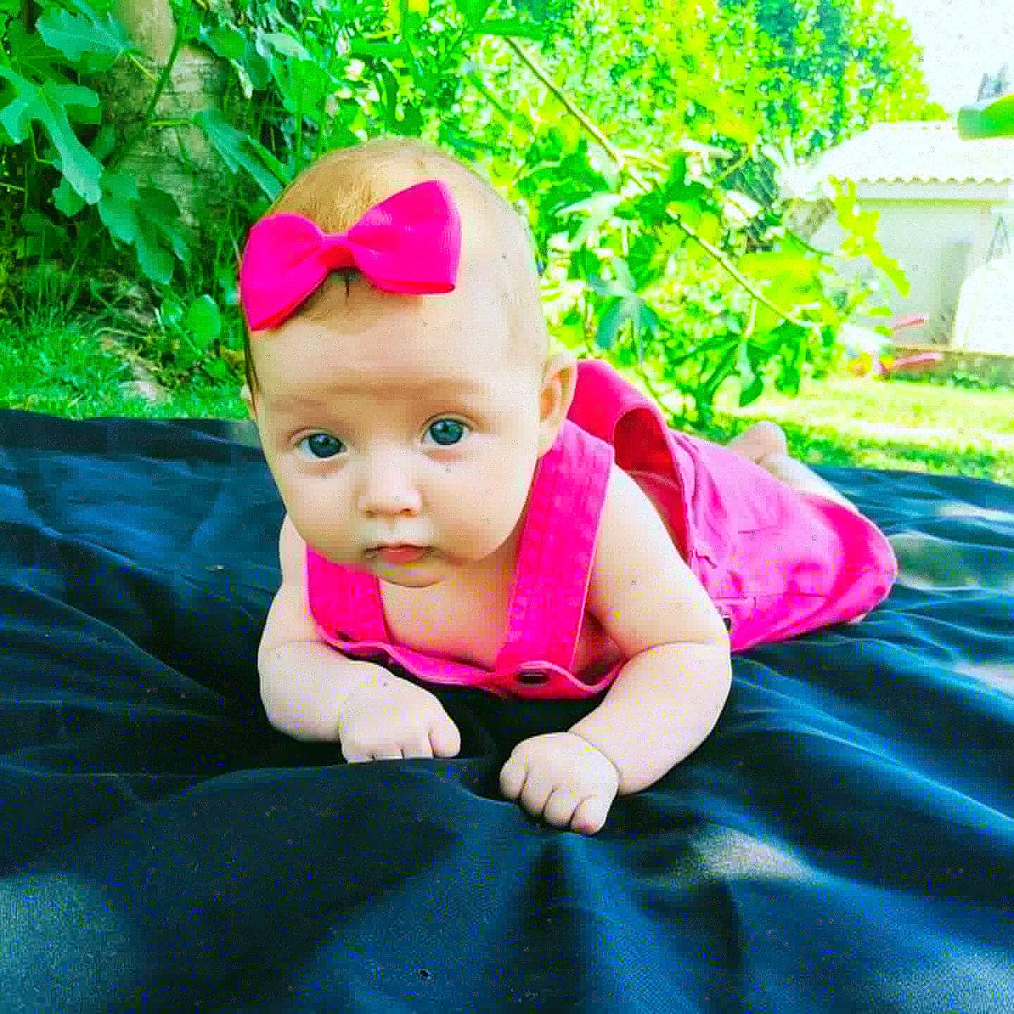 Kayla participe au concours pour gagner de l'argent avec cette photo : baby, baby_products, child, headwear, person, pink, play, product, skin, toddler