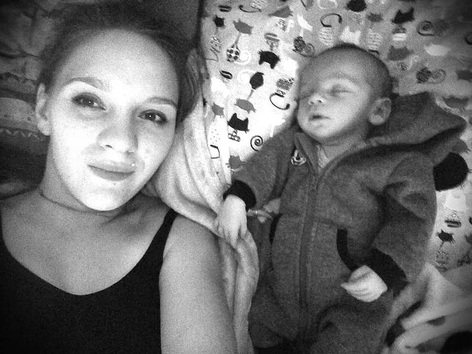 Lyly a rejoint le concours — aidez-le/la à gagner de superbes lots ! black, black_and_white, child, emotion, eye, face, facial_expression, fun, girl, head, monochrome, monochrome_photography, nose, people, person, photograph, photography, smile, snapshot, white