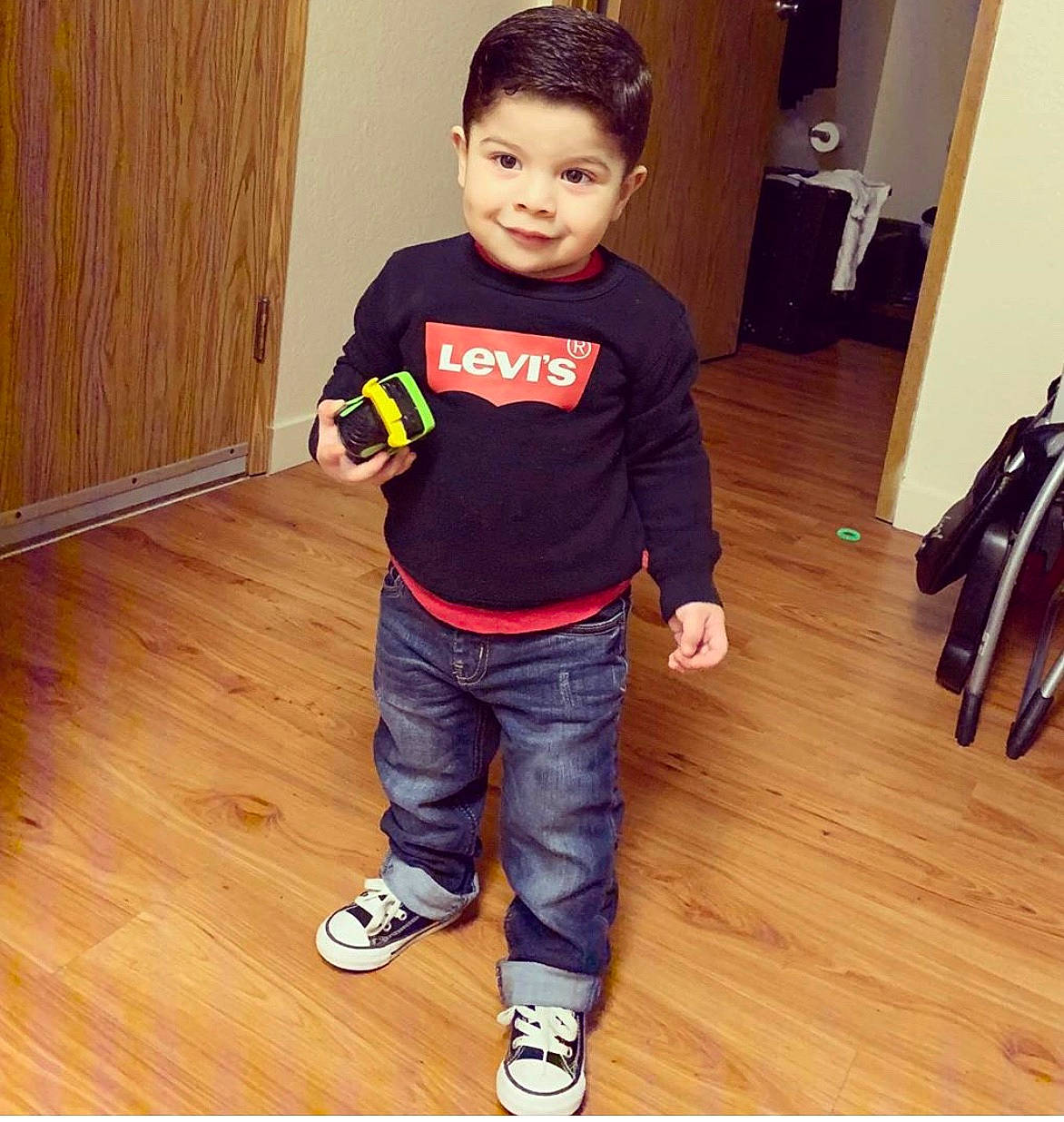 Giovani is registered to the contest to win money with this photo: baby, beauty, cheek, child, clothing, cool, footwear, head, jeans, joy, leg, nose, outerwear, person, shoe, shoulder, skin, sleeve, smile, standing