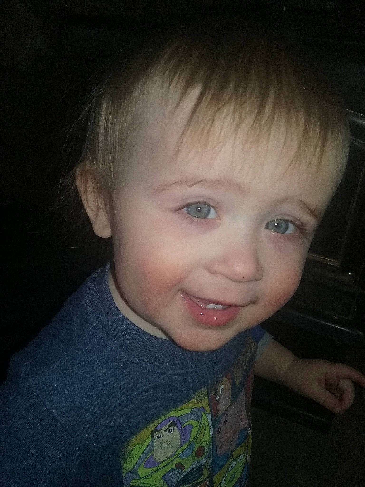 Graysin is registered to the contest to win money with this photo: cheek, child, chin, ear, eye, eyebrow, face, facial_expression, forehead, hair, hairstyle, head, iris, lip, nose, organ, person, skin, smile, toddler