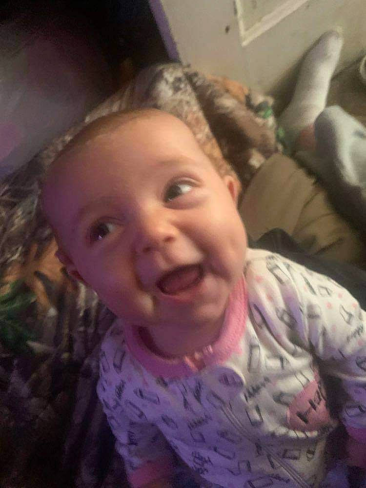 Lillian is registered to the contest to win money with this photo: cheek, chin, ear, eye, eyebrow, facial_expression, forehead, hair, hairstyle, happy, head, iris, jaw, lip, mouth, nose, organ, person, skin, smile