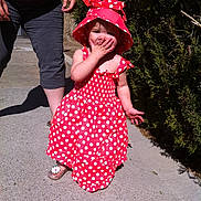 Tayler is registered to the contest to win money with this photo: