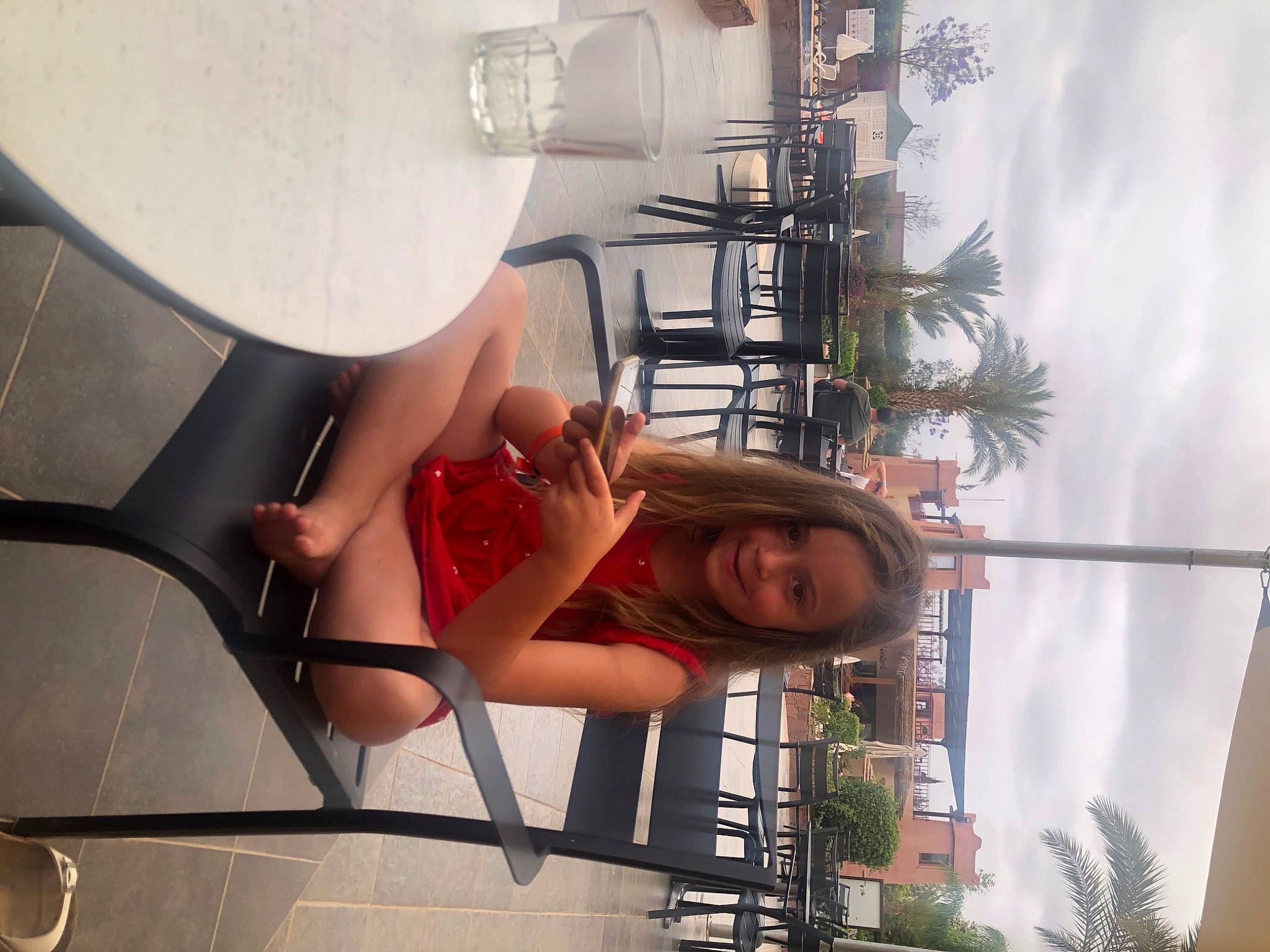 Melyne a rejoint le concours — aidez-le/la à gagner de superbes lots ! building, cloud, eyewear, facade, fun, hat, human_leg, idiophone, joy, leisure, light, material_property, metal, musical_instrument, person, sky, smile, thigh, travel, tree